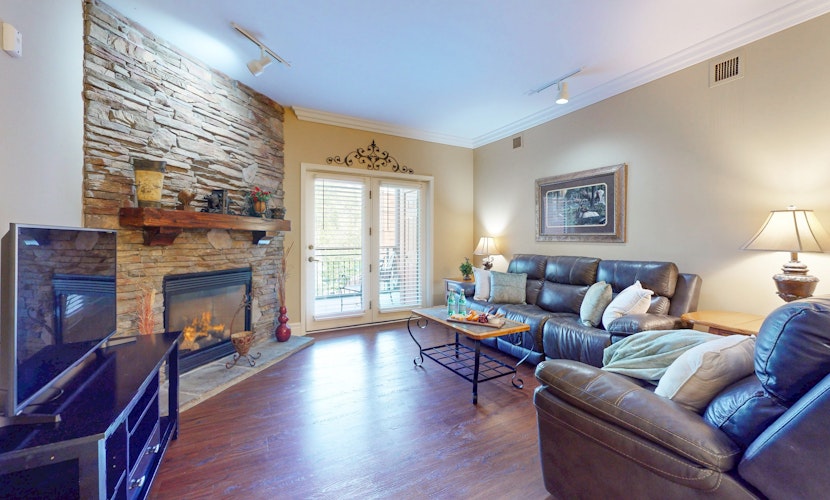 Beautiful Condo, Sleeps 6・Near Downtown・Jetted Tub