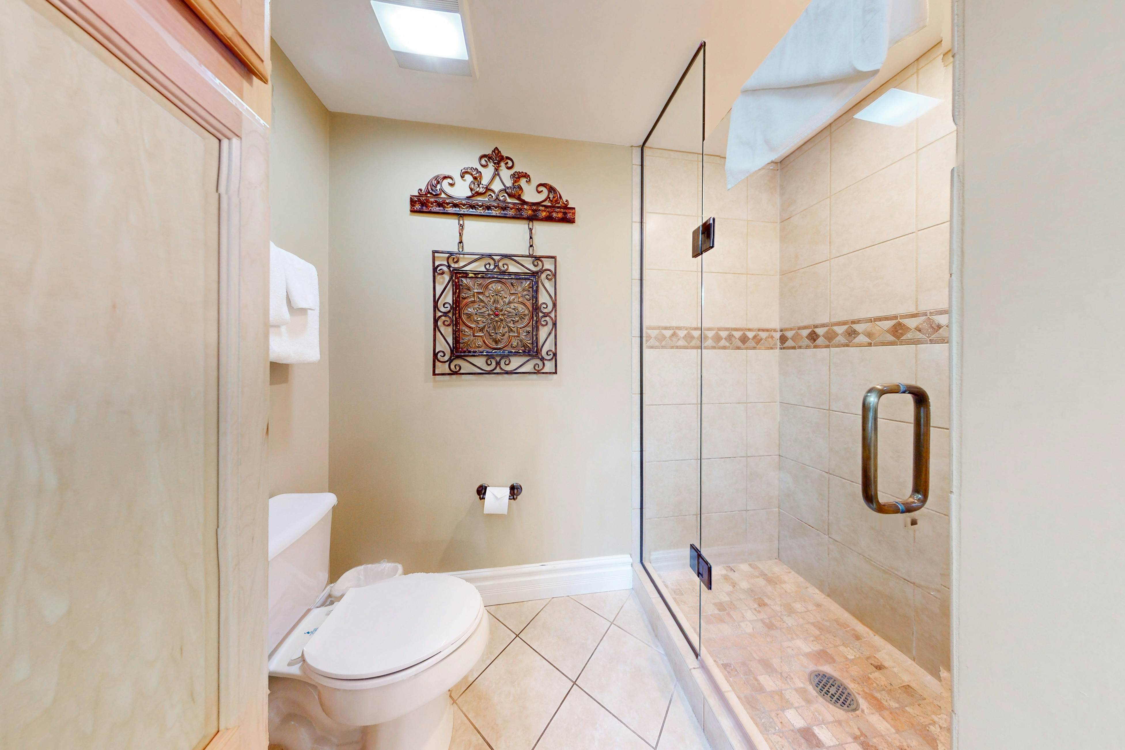 Beautiful Condo, Sleeps 6・Near Downtown・Jetted Tub