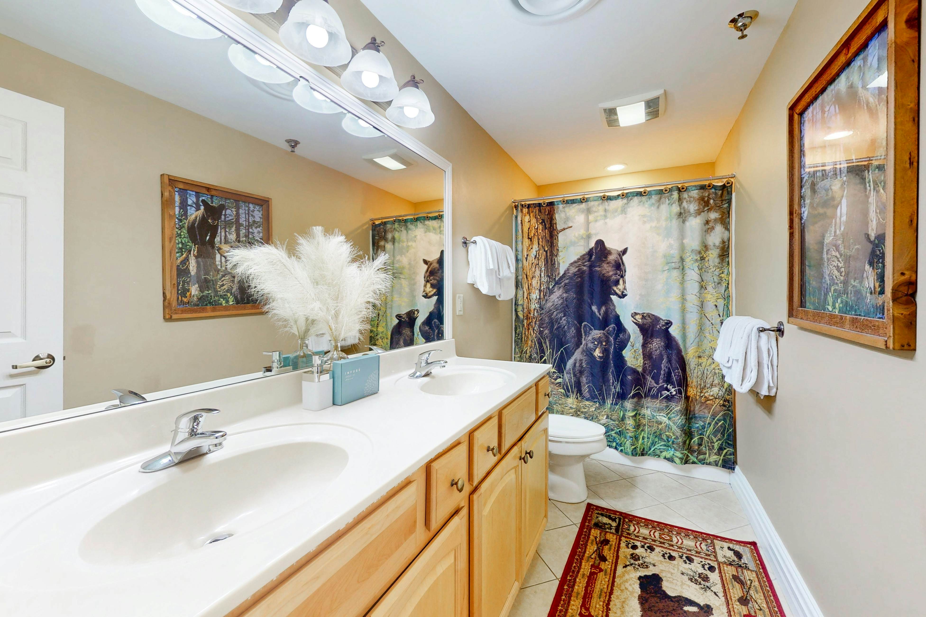 Beautiful Condo, Sleeps 6・Near Downtown・Jetted Tub