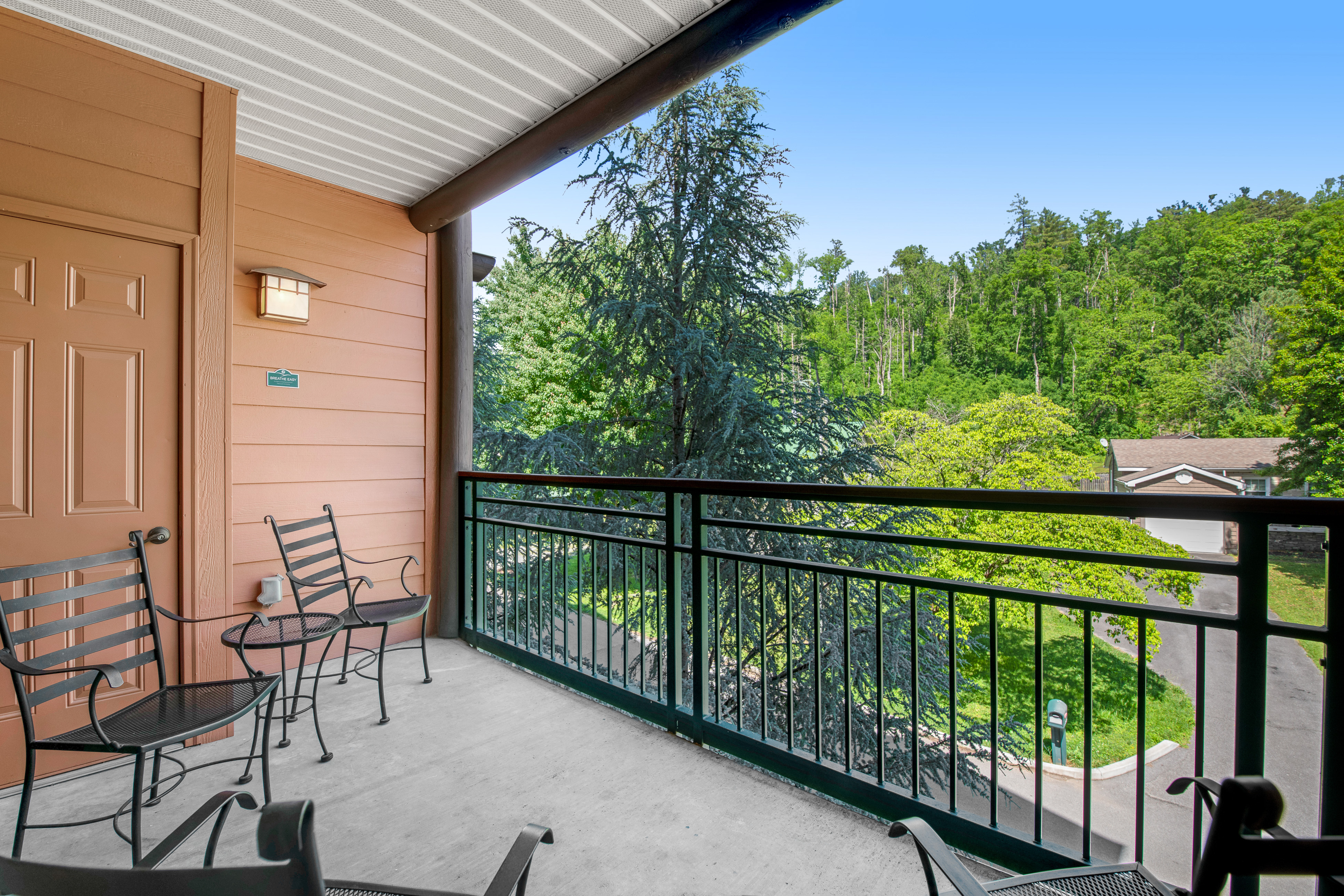 Cozy Downtown Condo, Sleeps 6・Balcony・Jetted tub