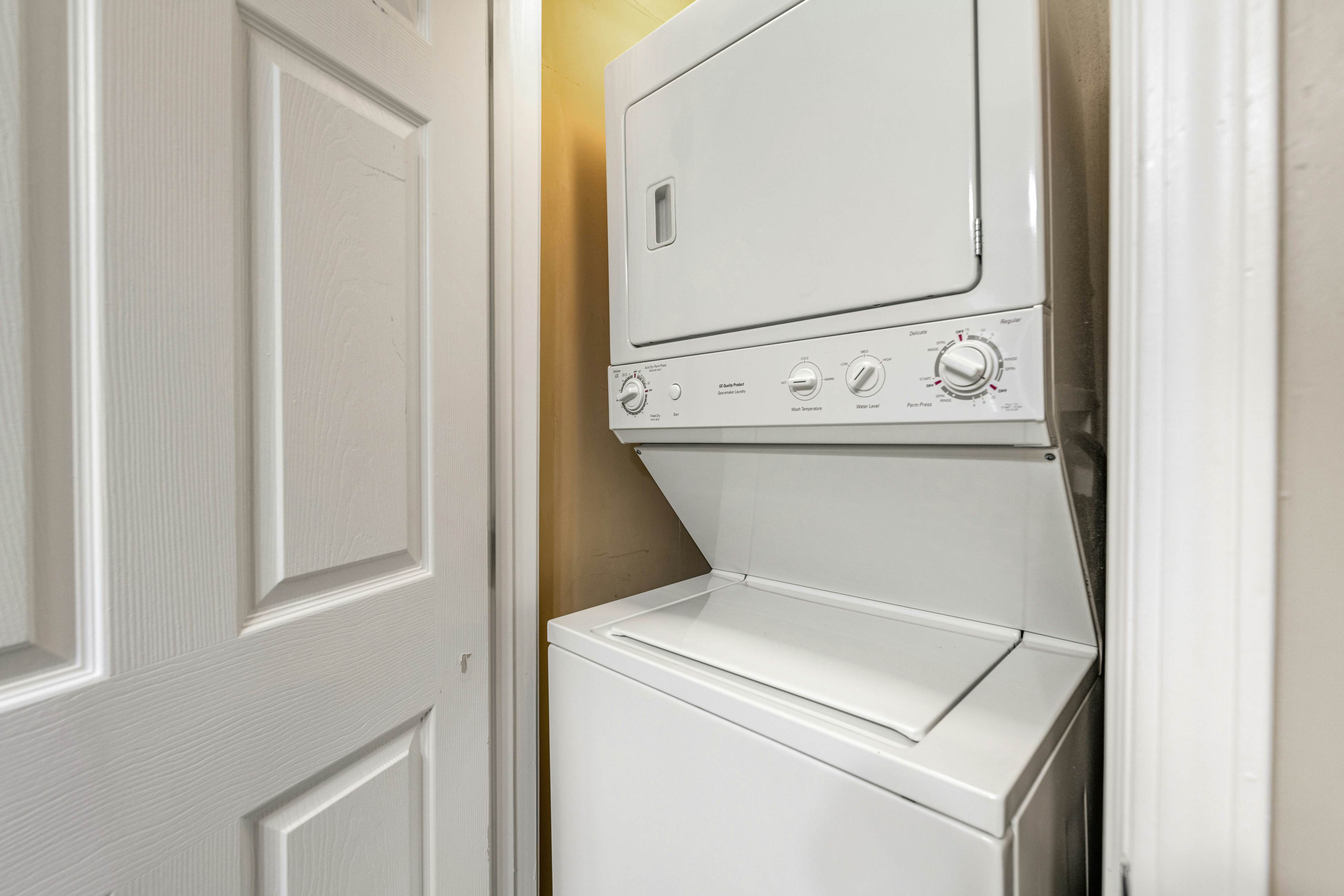 Gorgeous Condo, Sleeps 6・Jetted Tub・Near Downtown