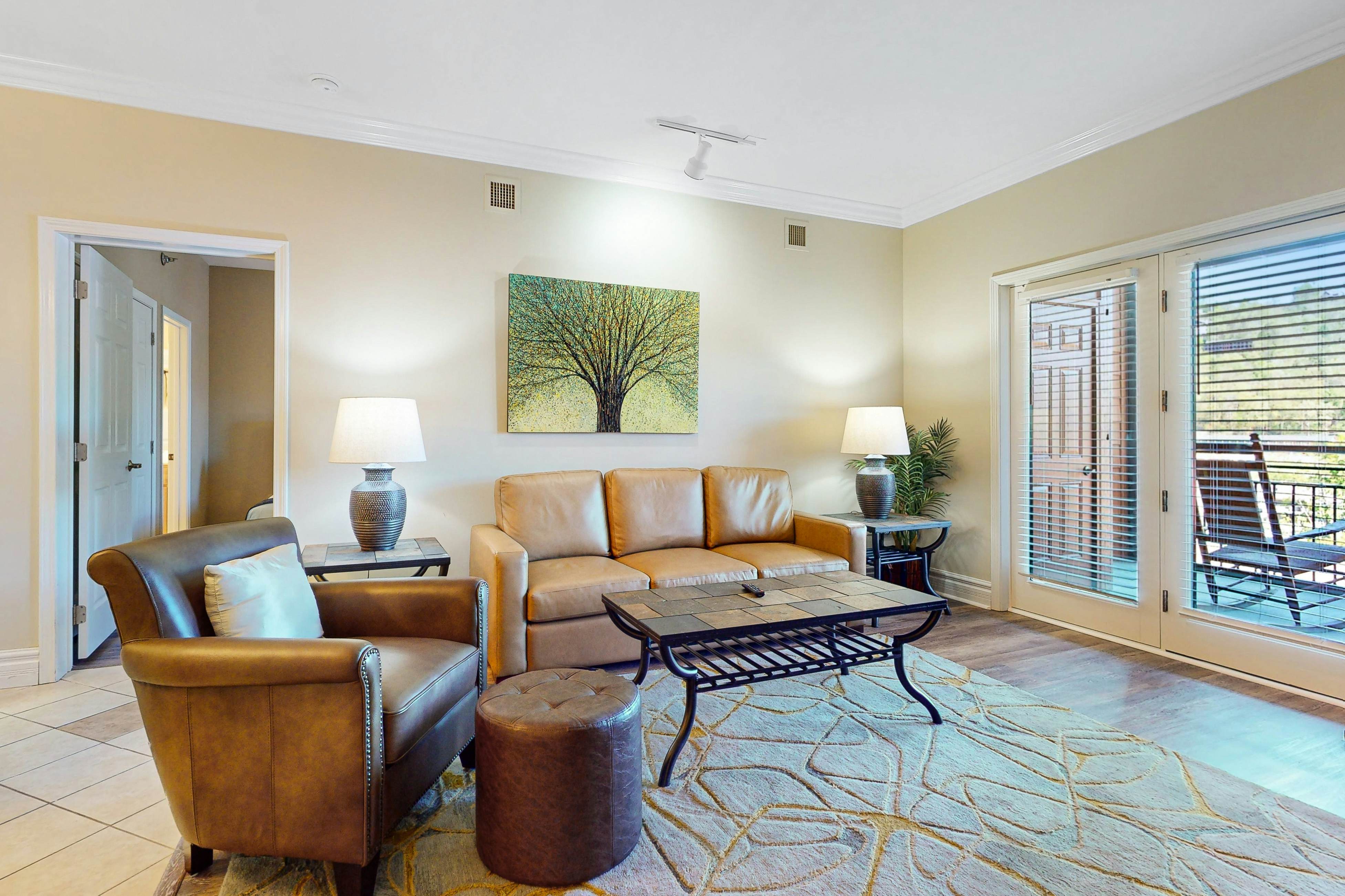 Relaxing Condo, Sleeps 6・Fireplace Jetted tub・Gym