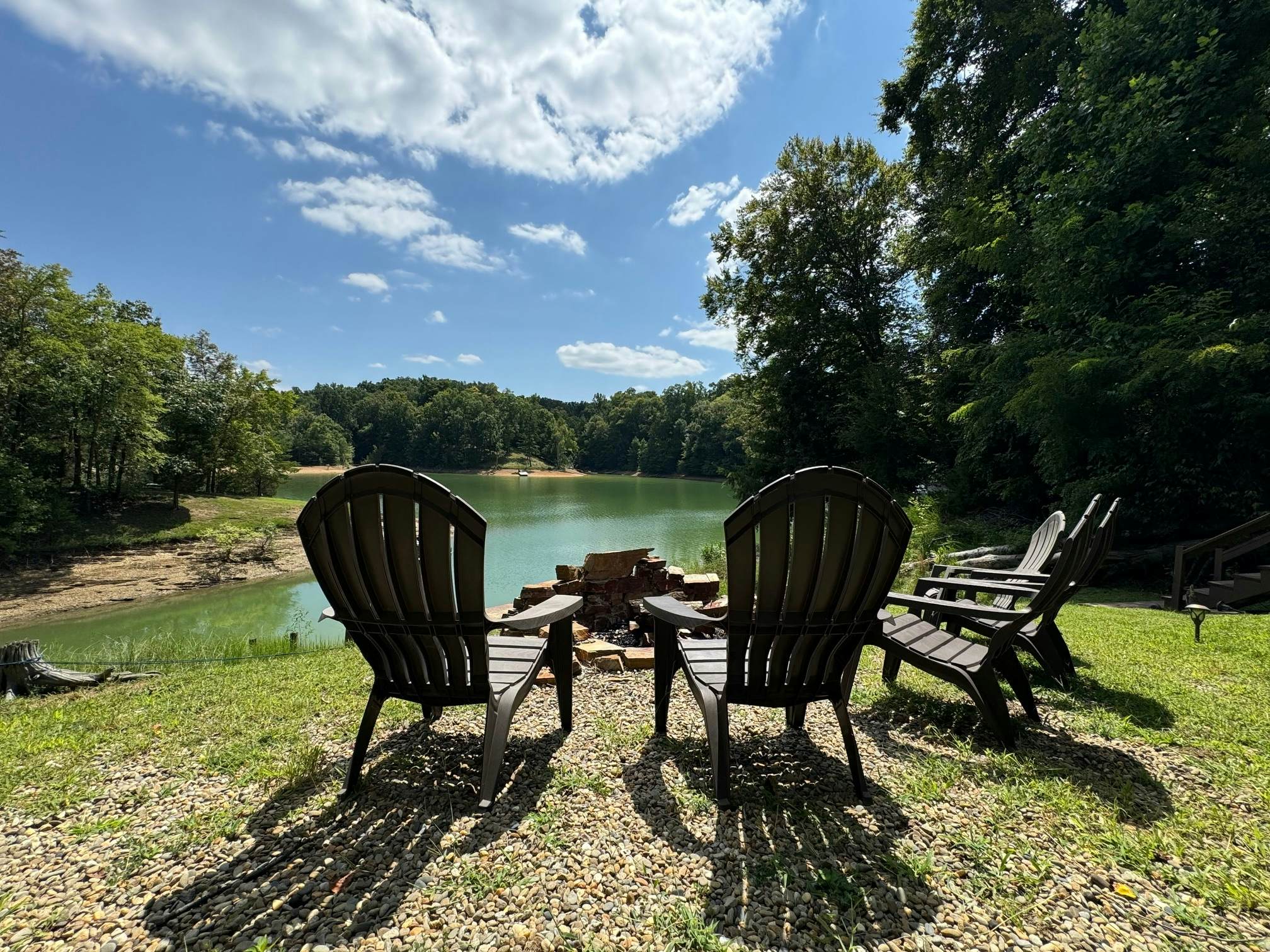 Lakefront Cabin W Private Dock・Hot Tub・Cigar room