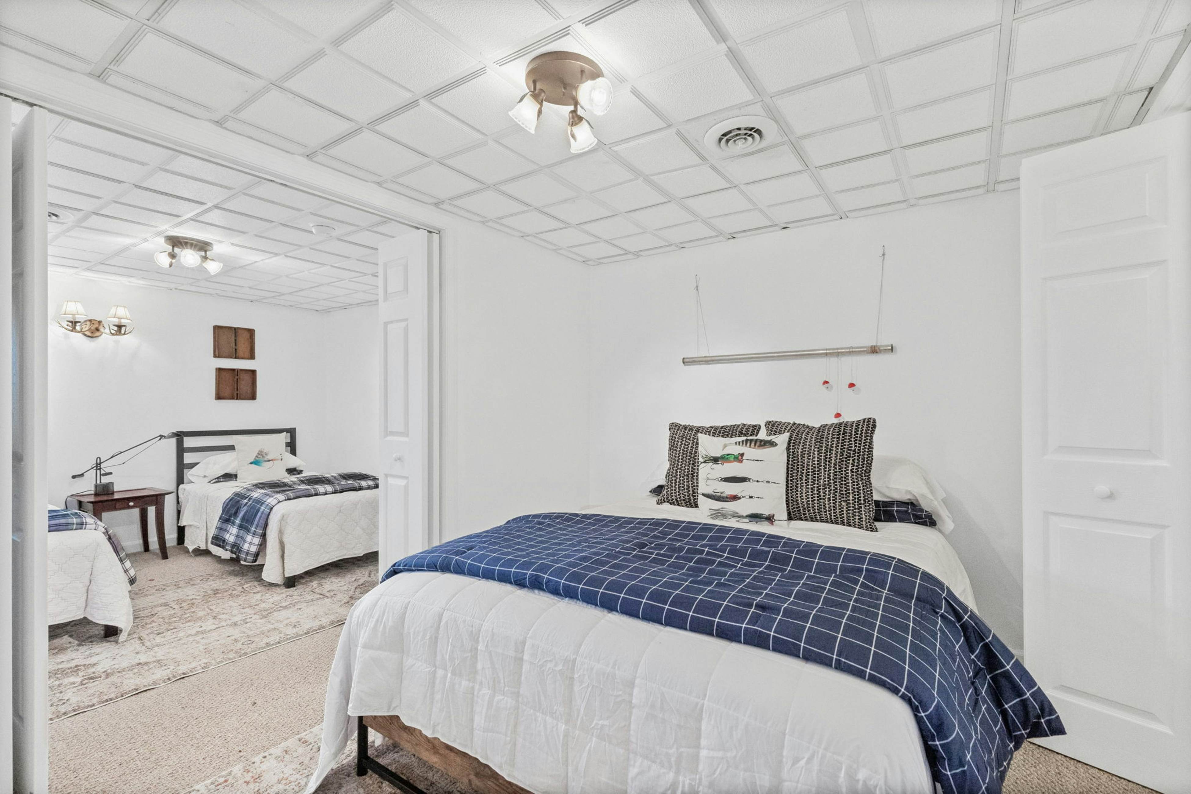 Lakefront Cabin W Private Dock・Hot Tub・Cigar room