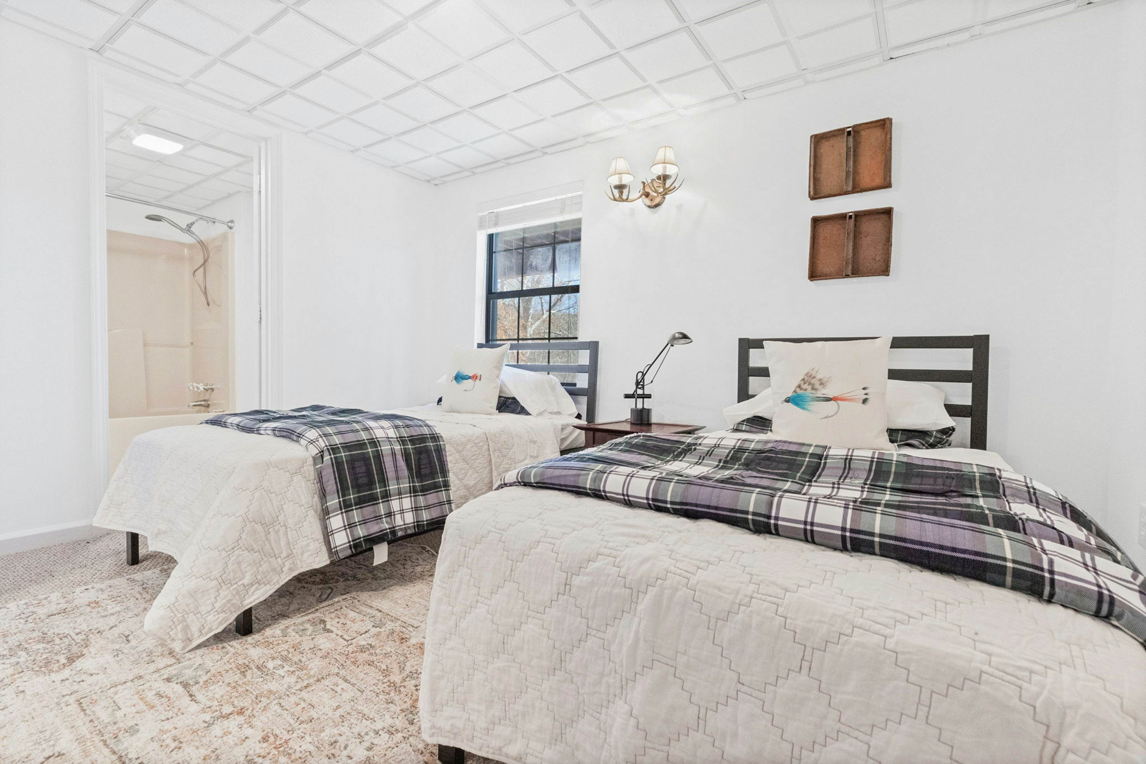 Lakefront Cabin W Private Dock・Hot Tub・Cigar room