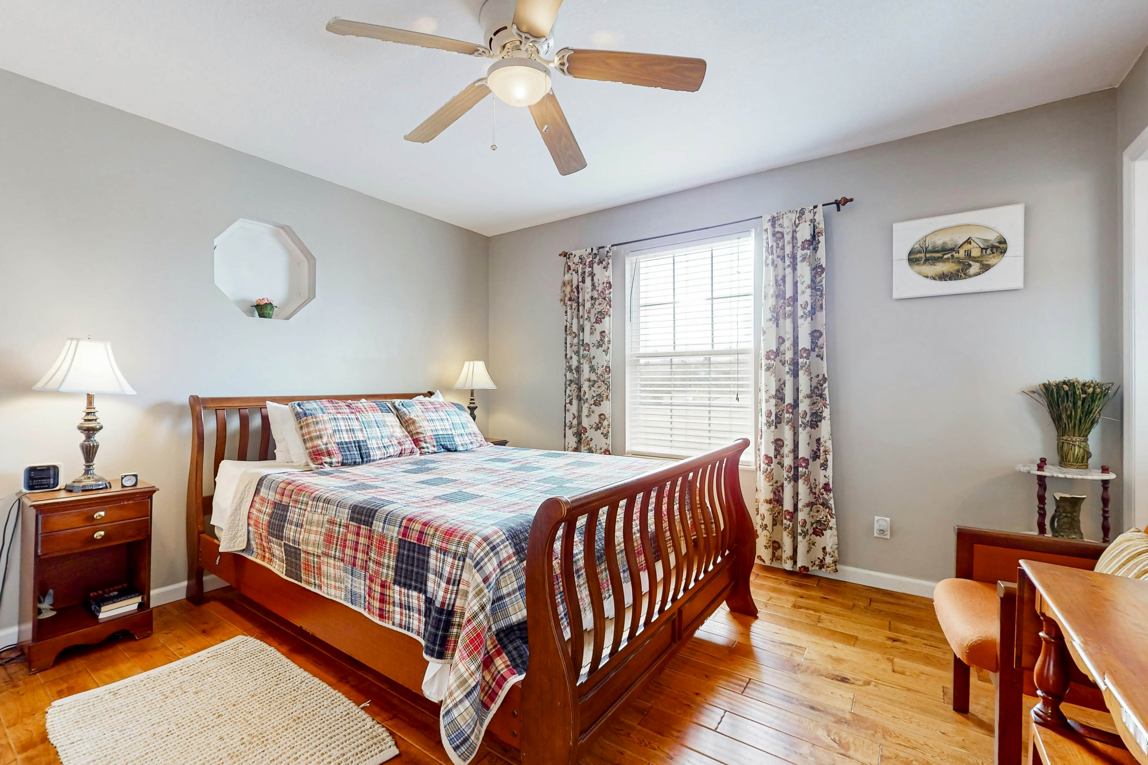 Serene Lakefront Home・Dock・Game room・Fire Pit