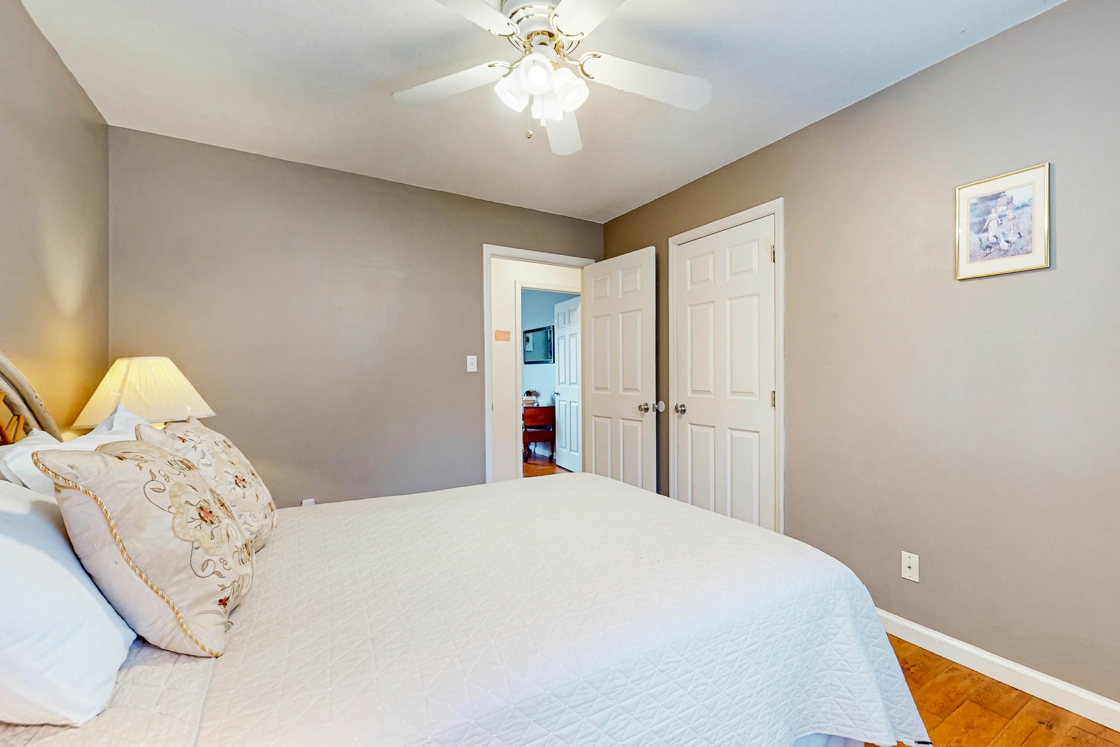 Serene Lakefront Home・Dock・Game room・Fire Pit