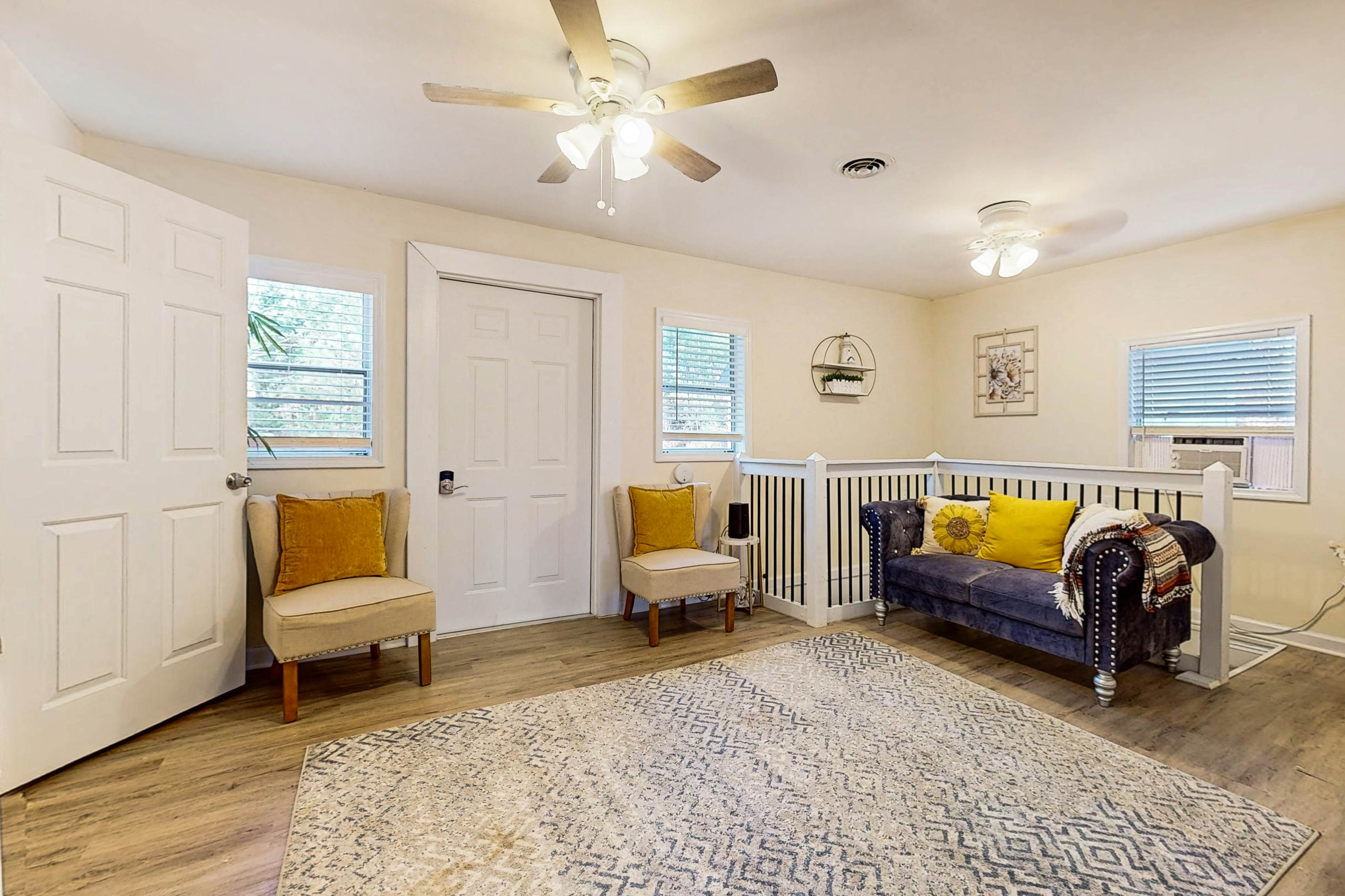 Lake Cabin, Sleeps 6・Pet Welcome・Hot Tub・Fire pit