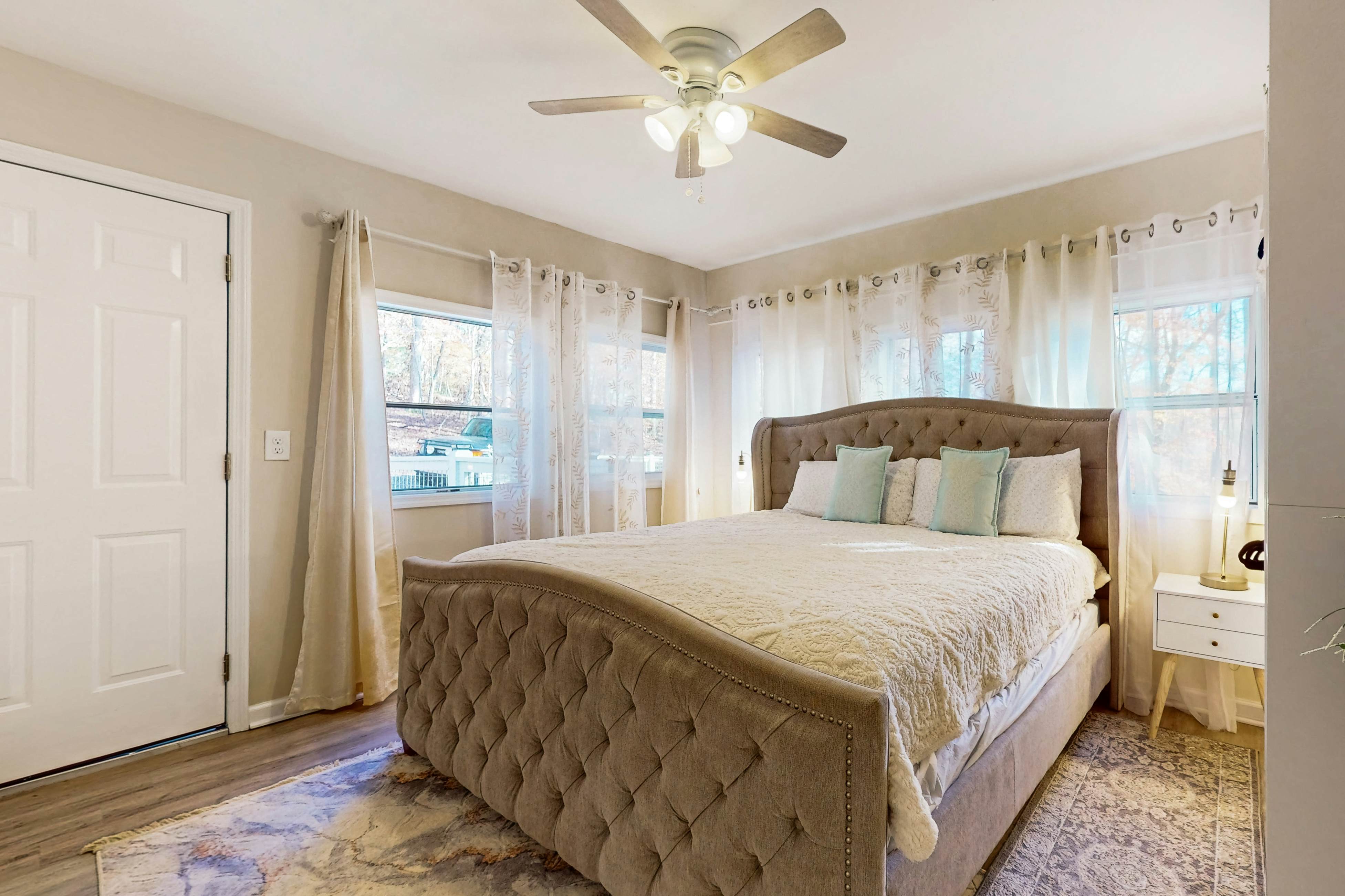 Lake Cabin, Sleeps 6・Pet Welcome・Hot Tub・Fire pit