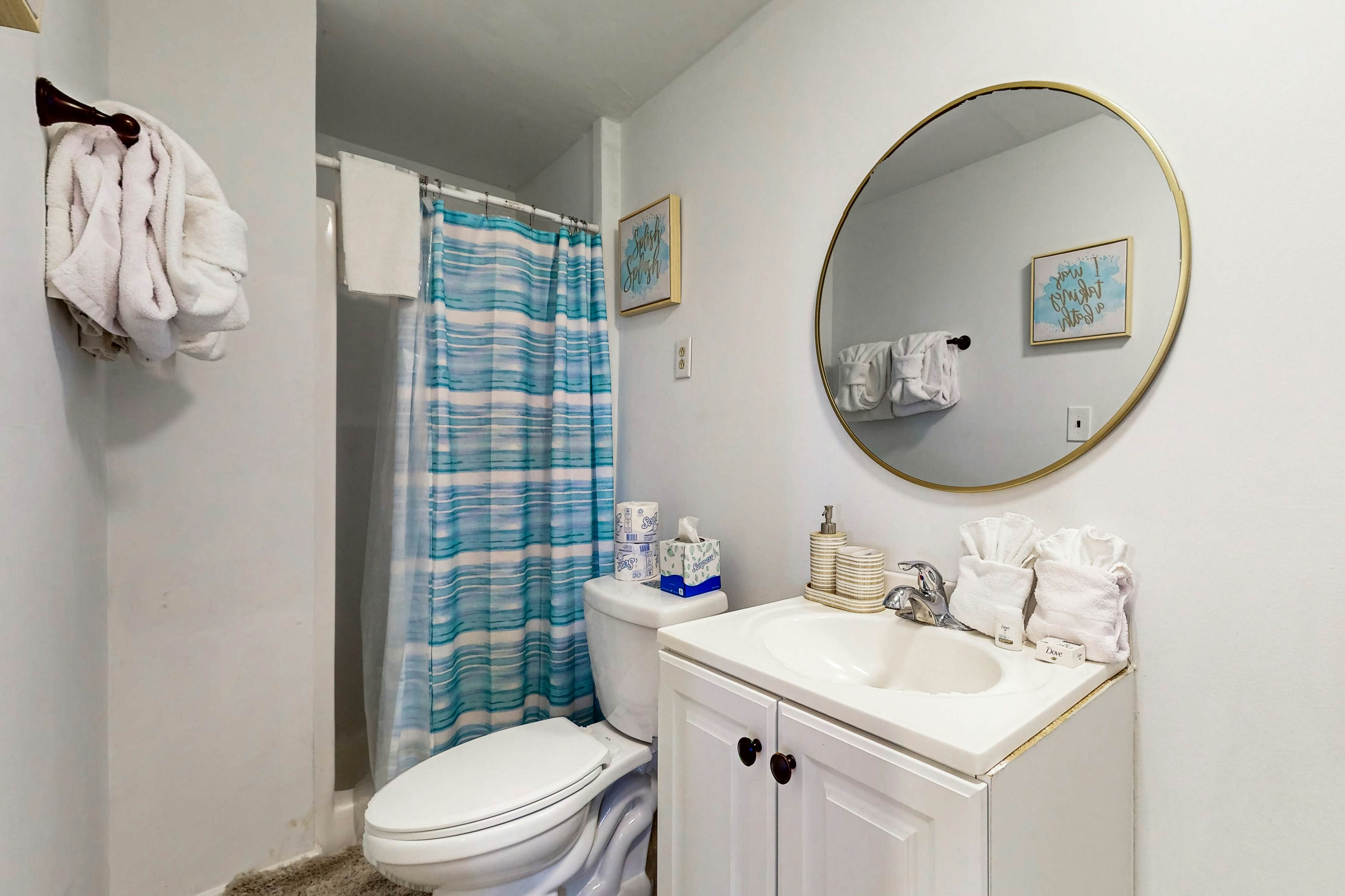 Lake Cabin, Sleeps 6・Pet Welcome・Hot Tub・Fire pit