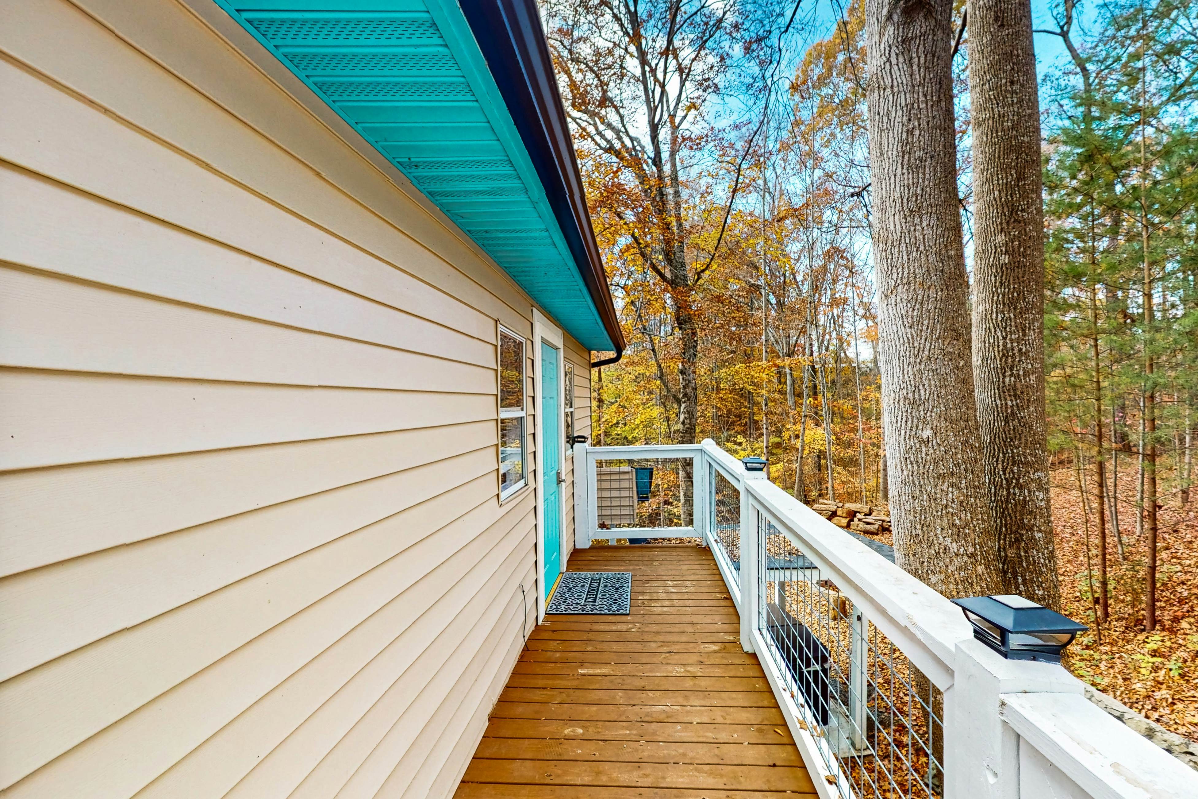 Lake Cabin, Sleeps 6・Pet Welcome・Hot Tub・Fire pit