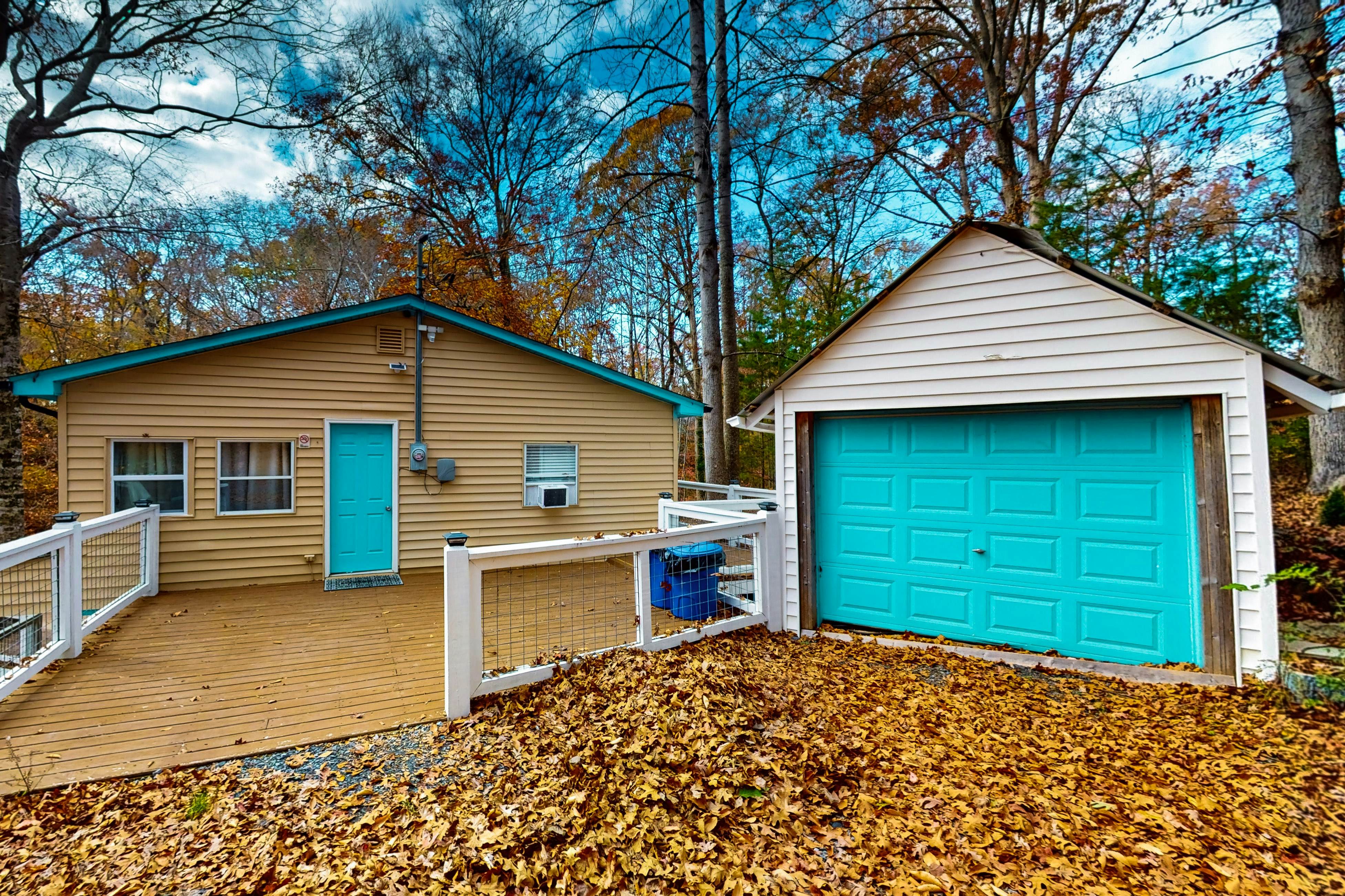 Lake Cabin, Sleeps 6・Pet Welcome・Hot Tub・Fire pit