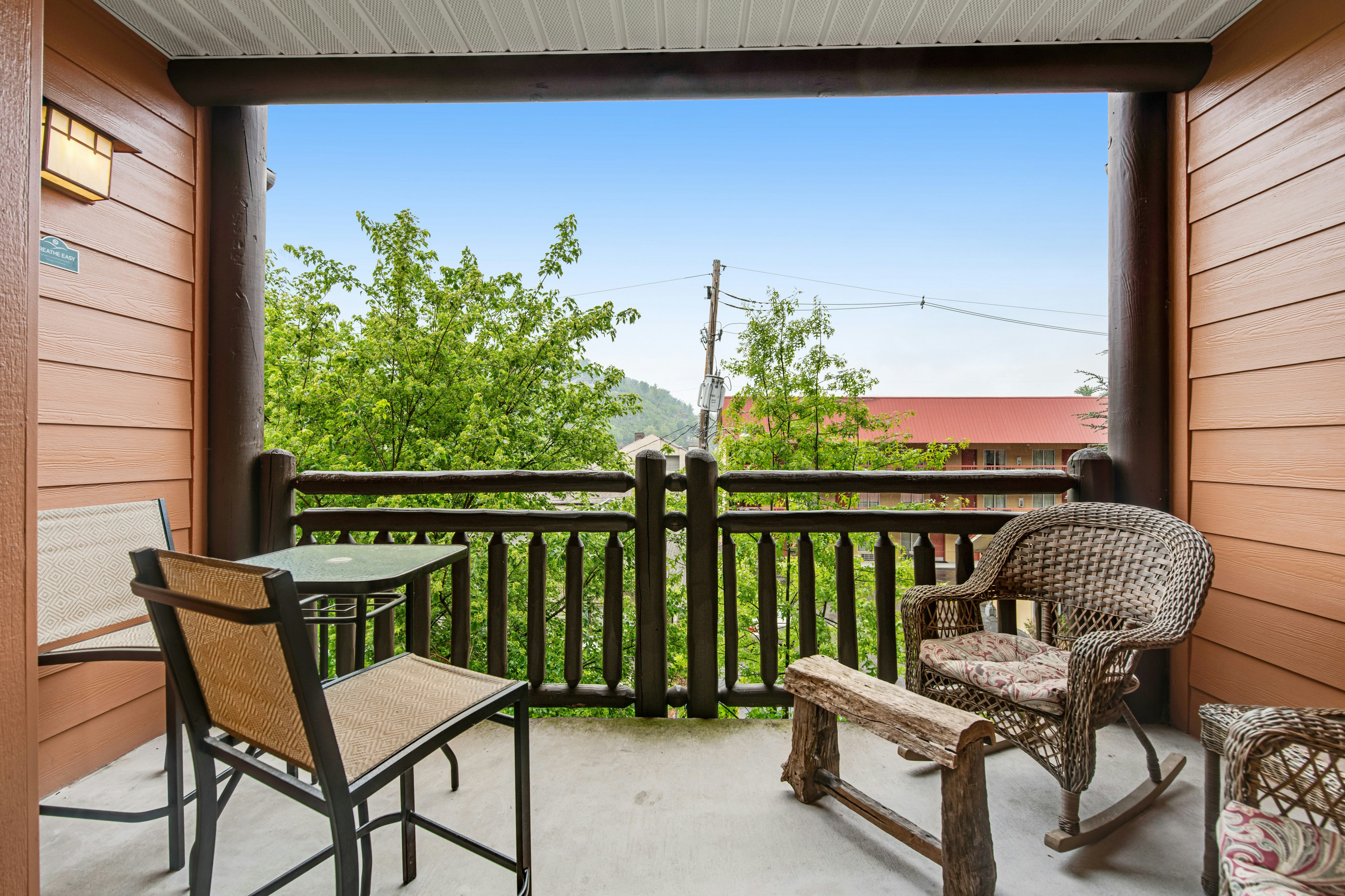 Elegant Downtown Condo, Sleeps 6・Balcony・Gym Room