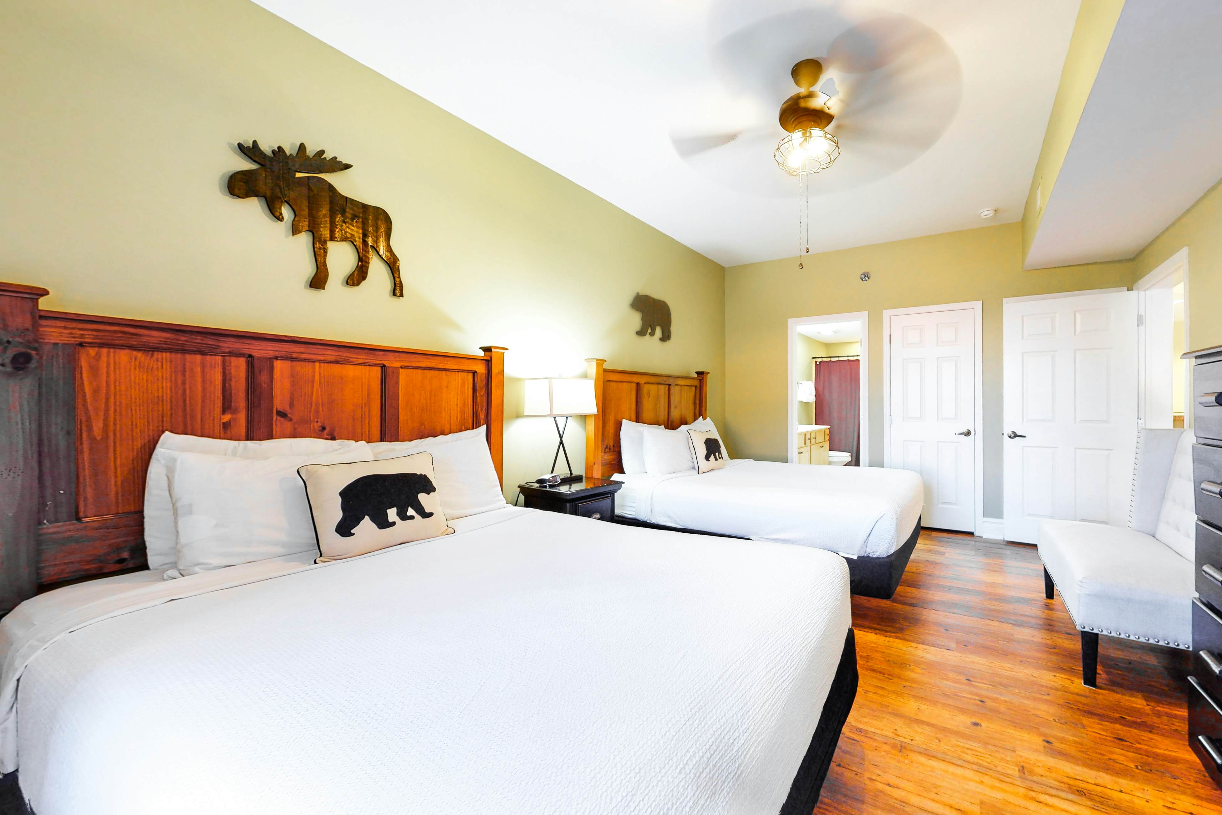 Lovely Downtown Condo, Sleeps 6・Fitness Room