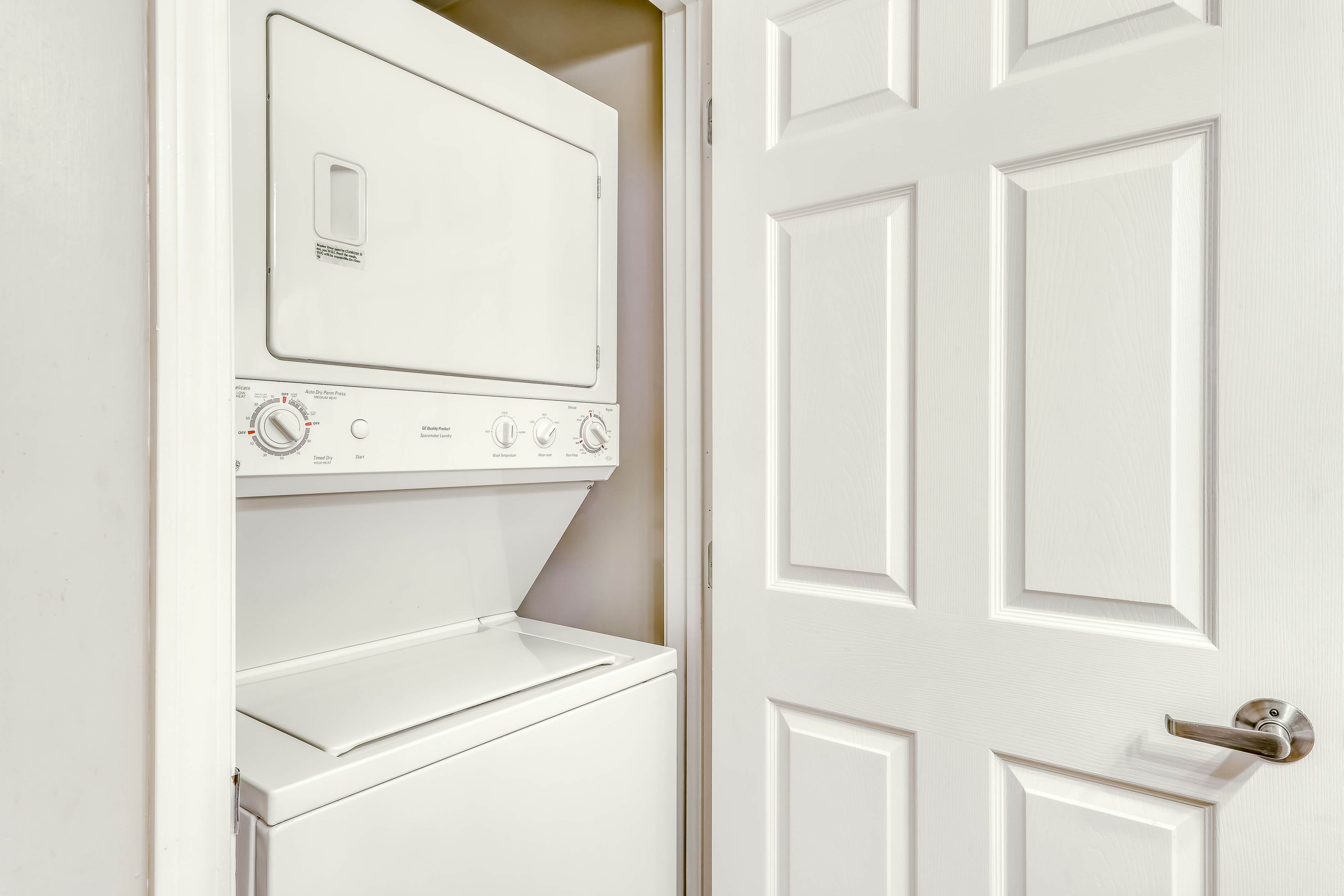 Cozy Downtown Condo, Sleeps 6・Hot Tub・Fitness Room