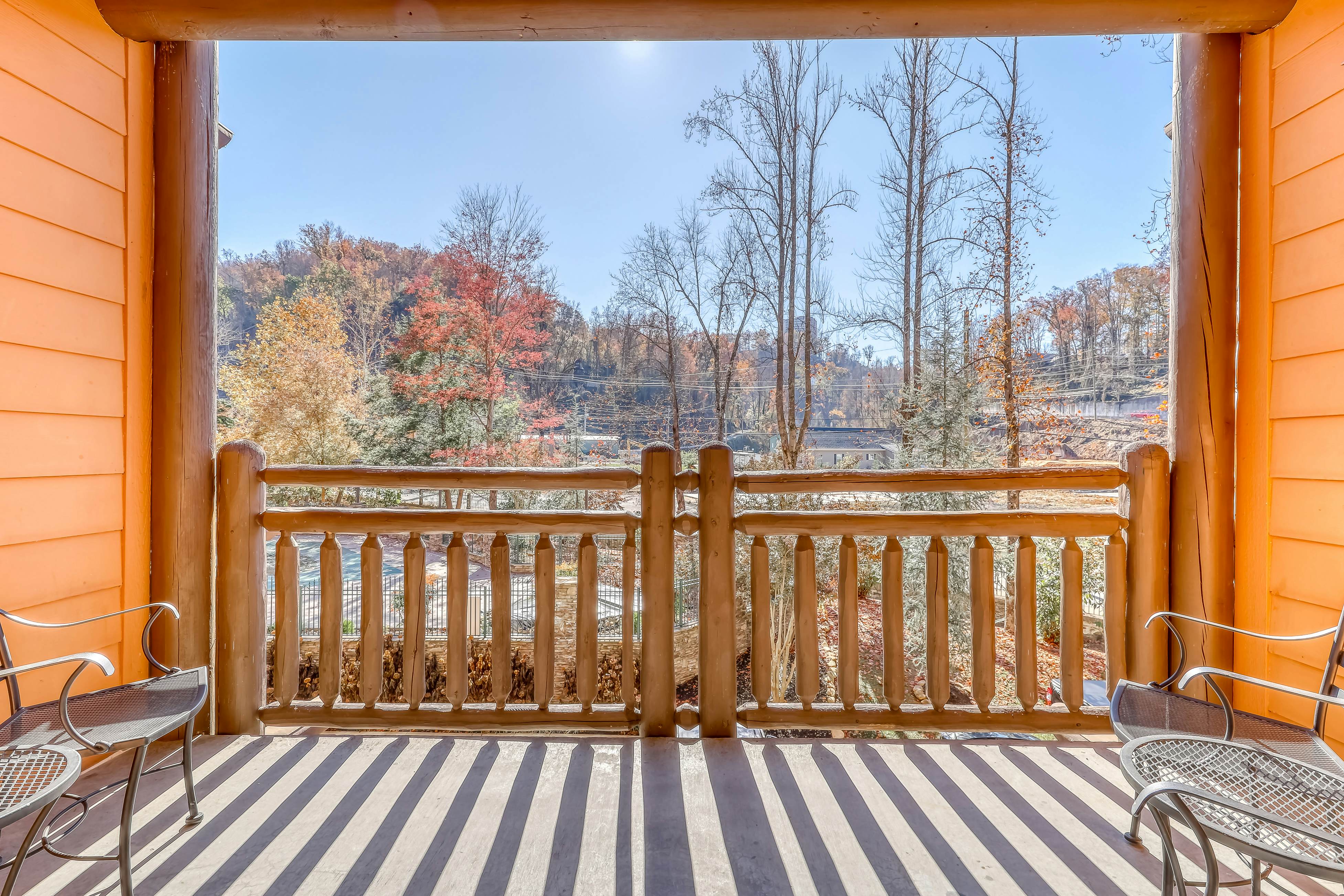 Cozy Downtown Condo, Sleeps 6・Hot Tub・Fitness Room