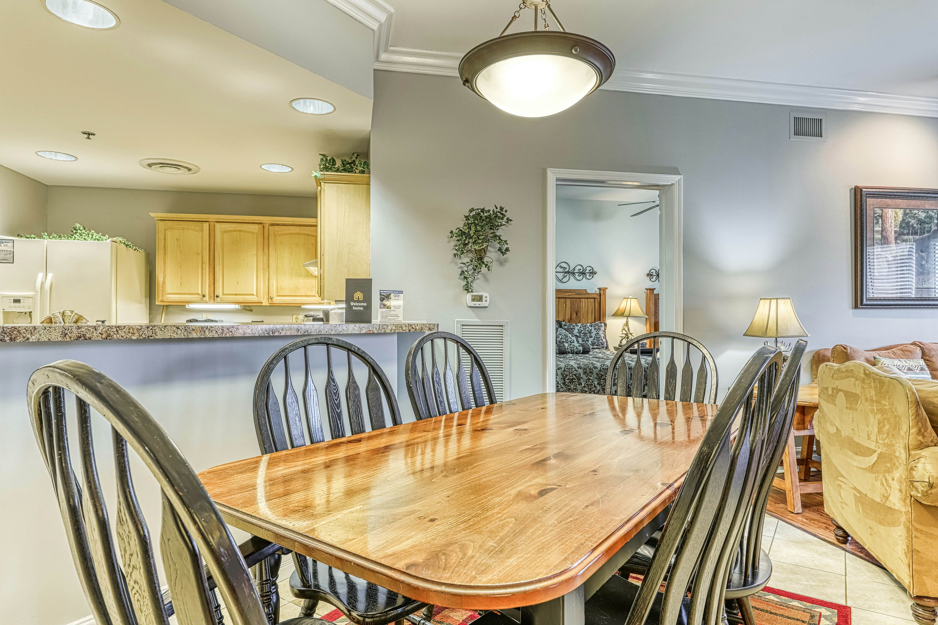 Relaxing Downtown Condo, Sleeps 6・Hot Tub・Gym