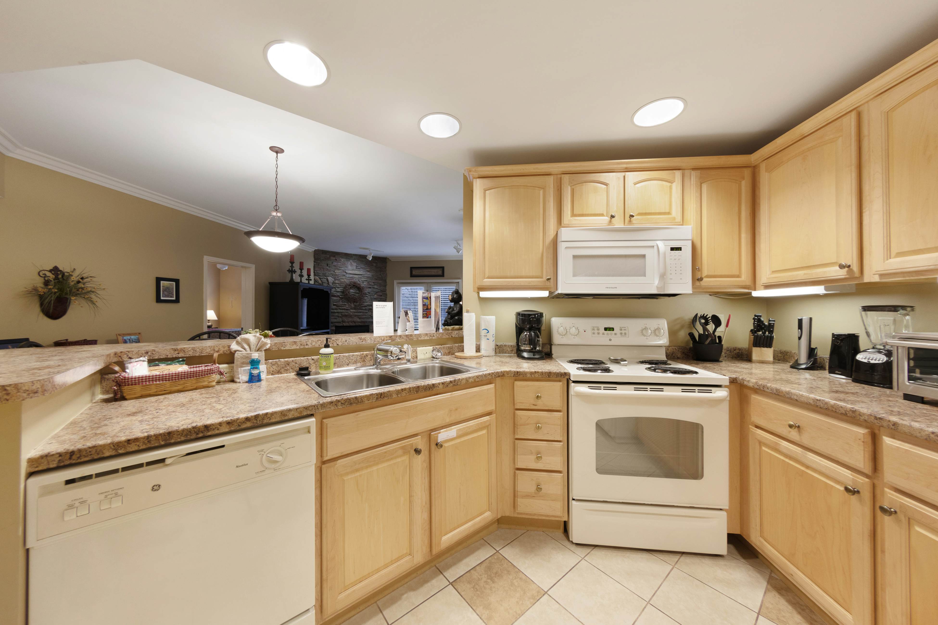 Inviting Well Decorated Condo, Sleeps 8・Balcony