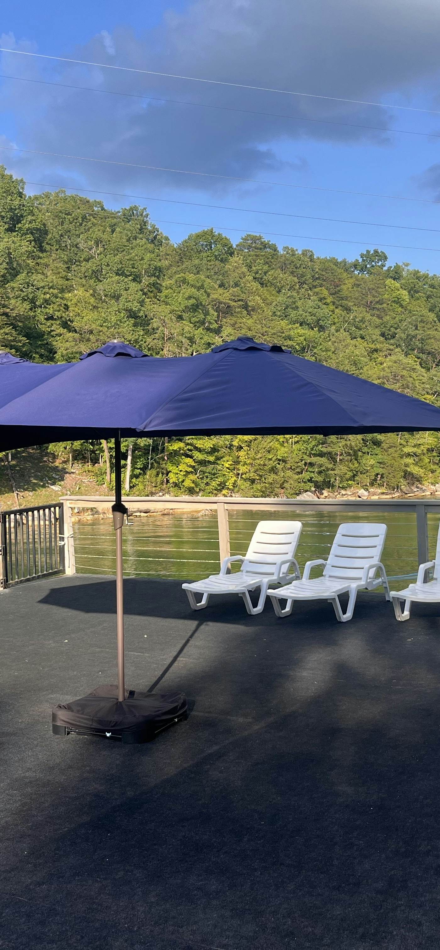 Serene Home, Sleeps 14, Dock, Waterslide, Near Marina