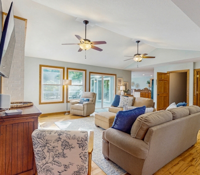 Serene Home, Sleeps 14・Dock・Waterslide・Near Marina