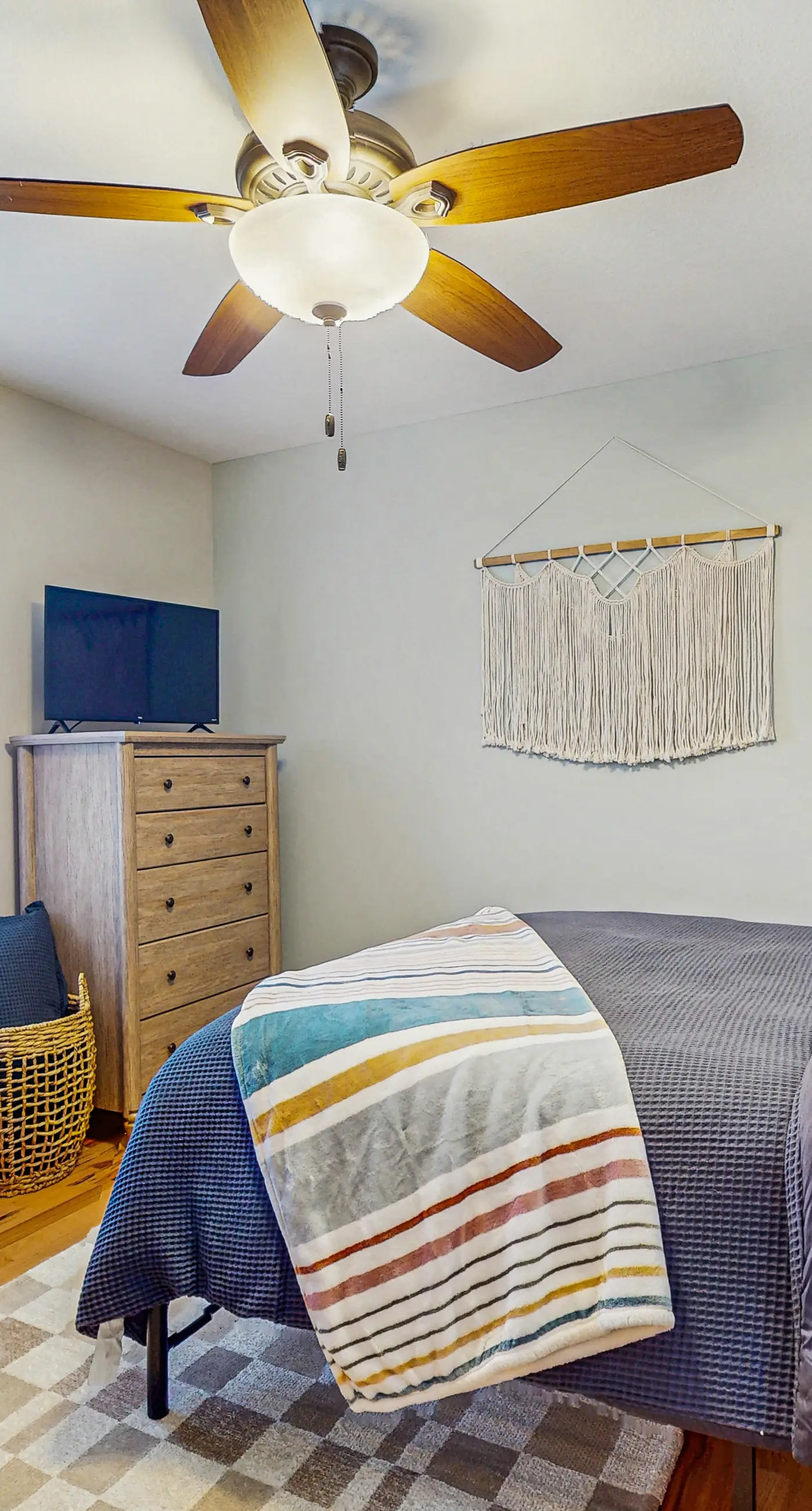 Serene Home, Sleeps 14, Dock, Waterslide, Near Marina