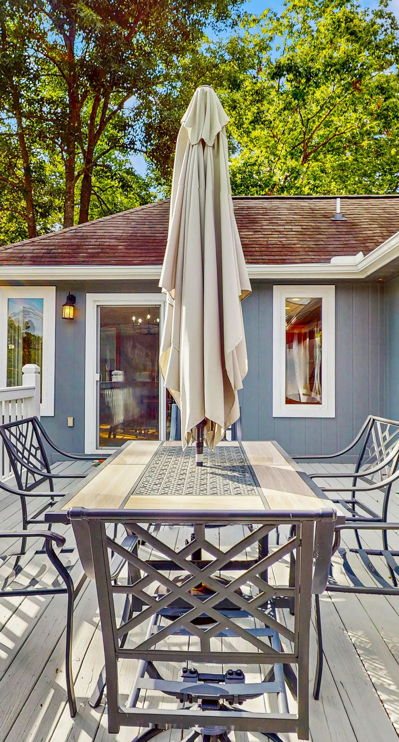 Serene Home, Sleeps 14, Dock, Waterslide, Near Marina