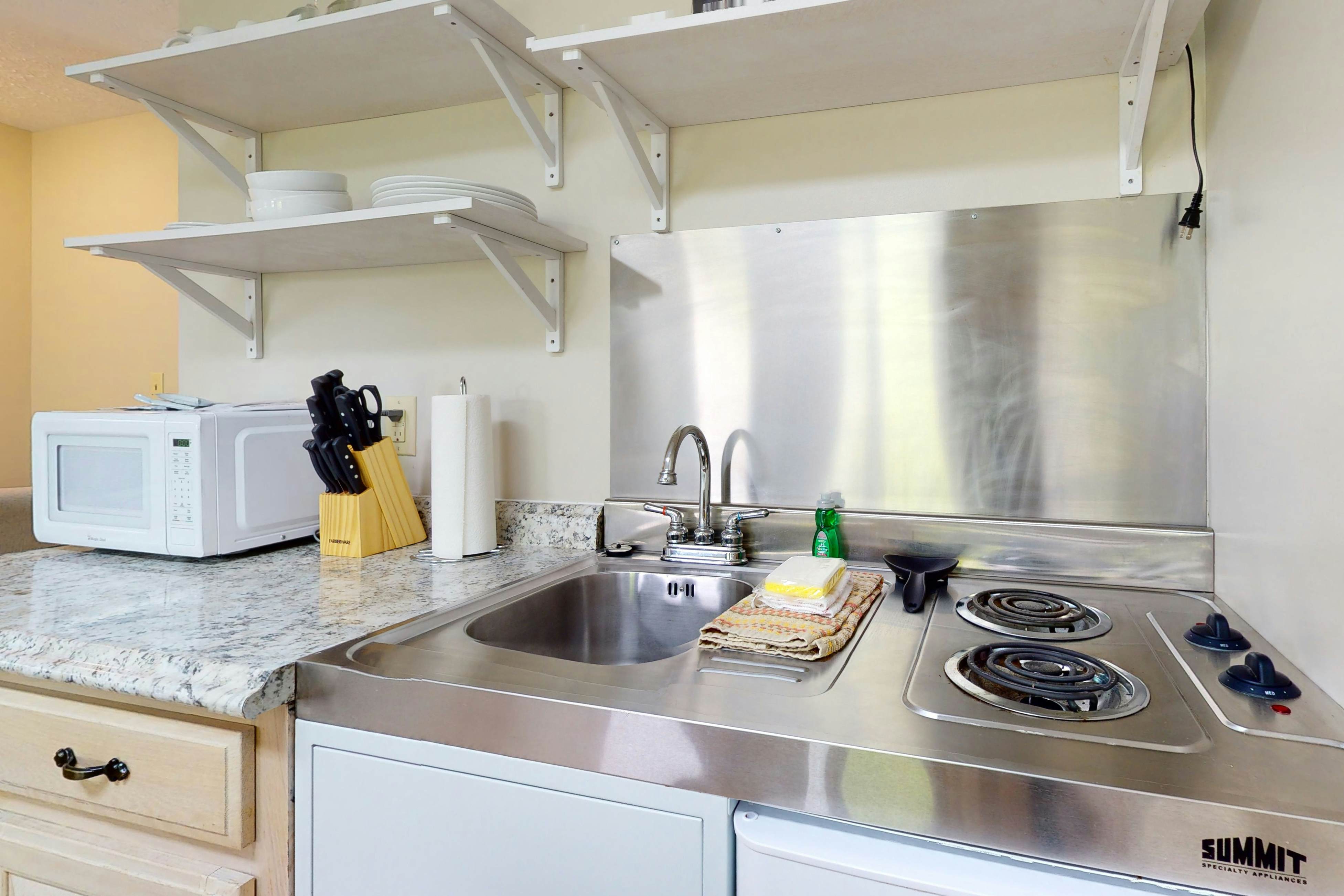 Inviting Studio, Sleeps 4 W Golf View・Gym・Games