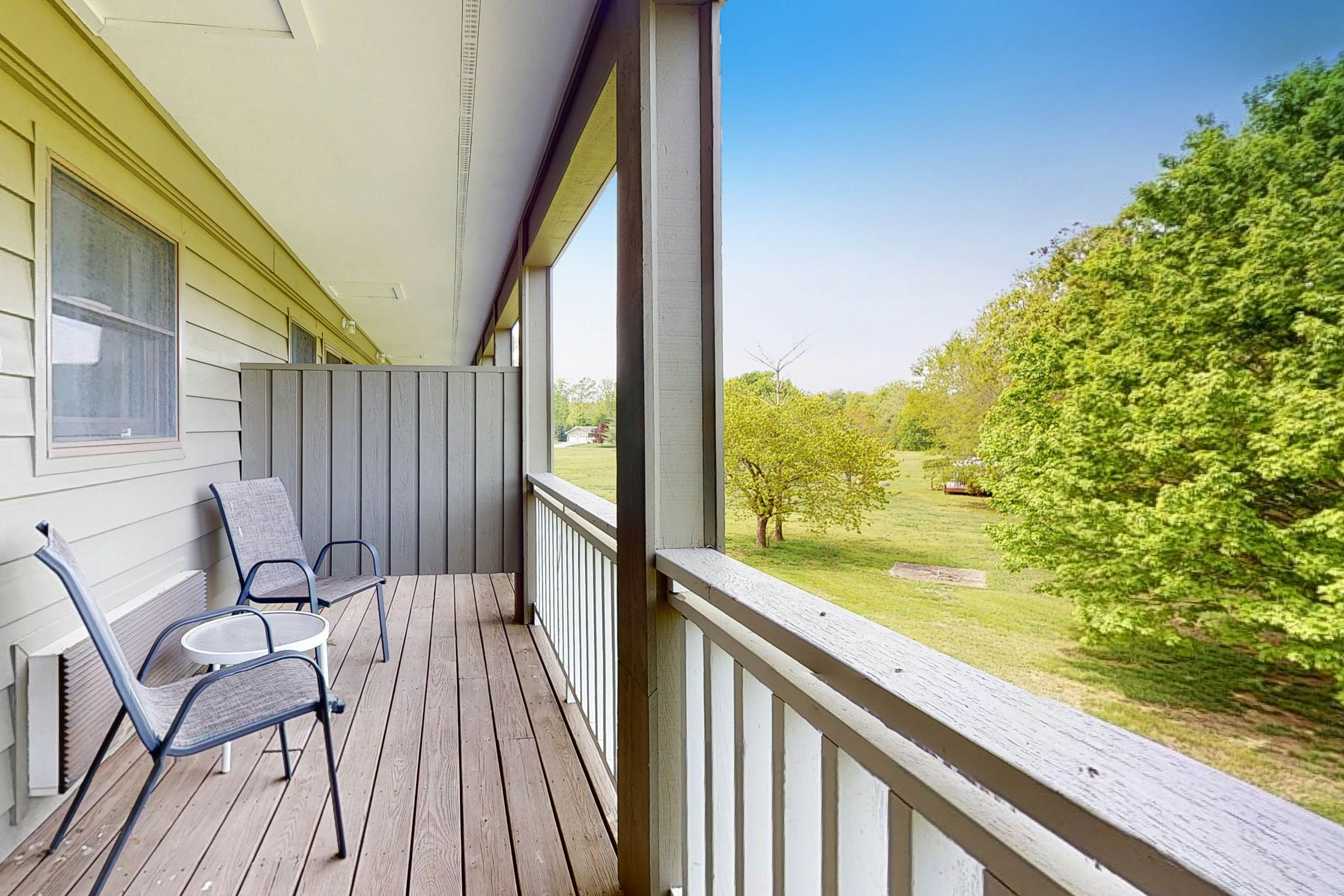 Peaceful Studio, Sleeps 4 W Views・Gym・Near Lake