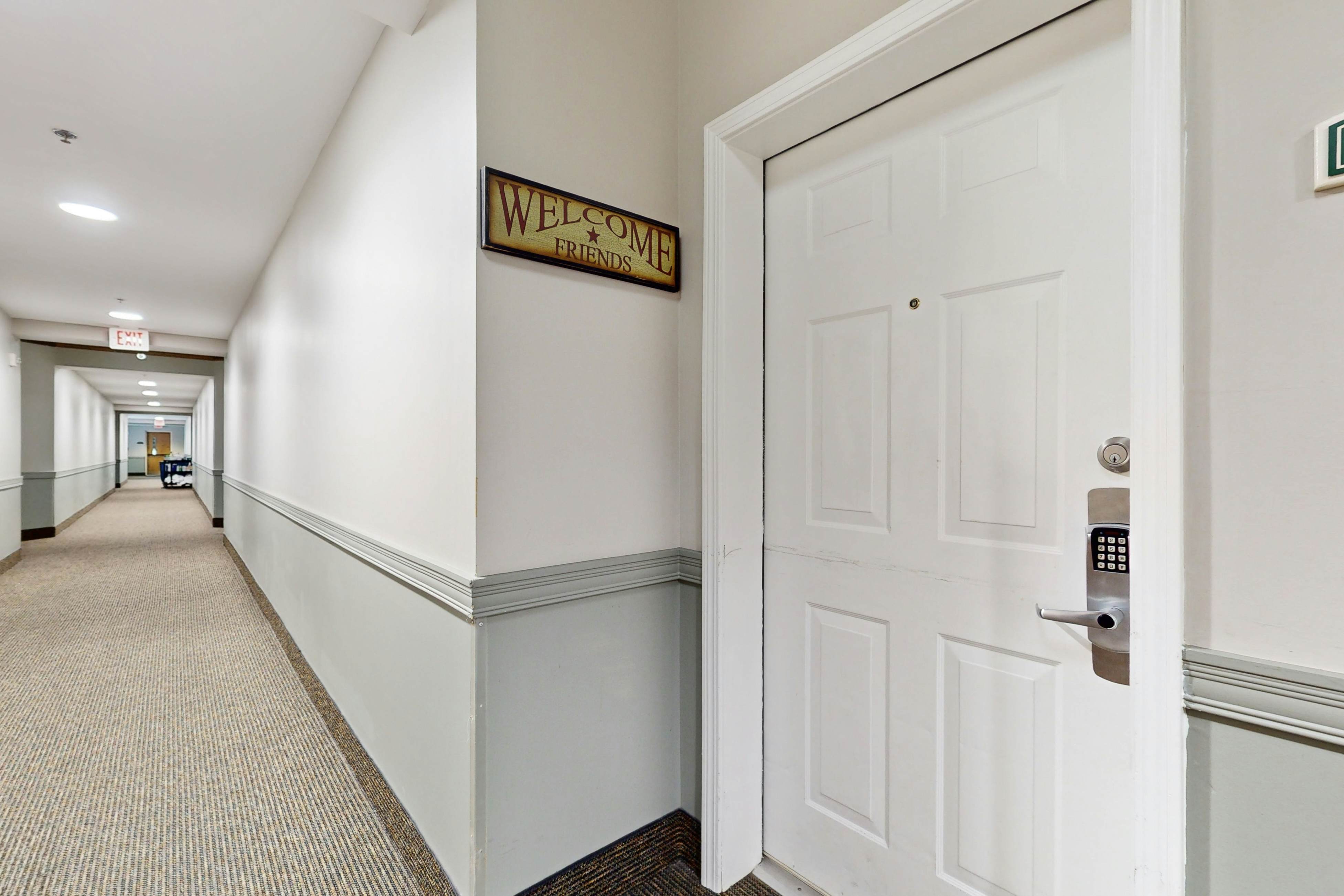 Homey Condo, Sleeps 6  W Balcony・Jetted Tub