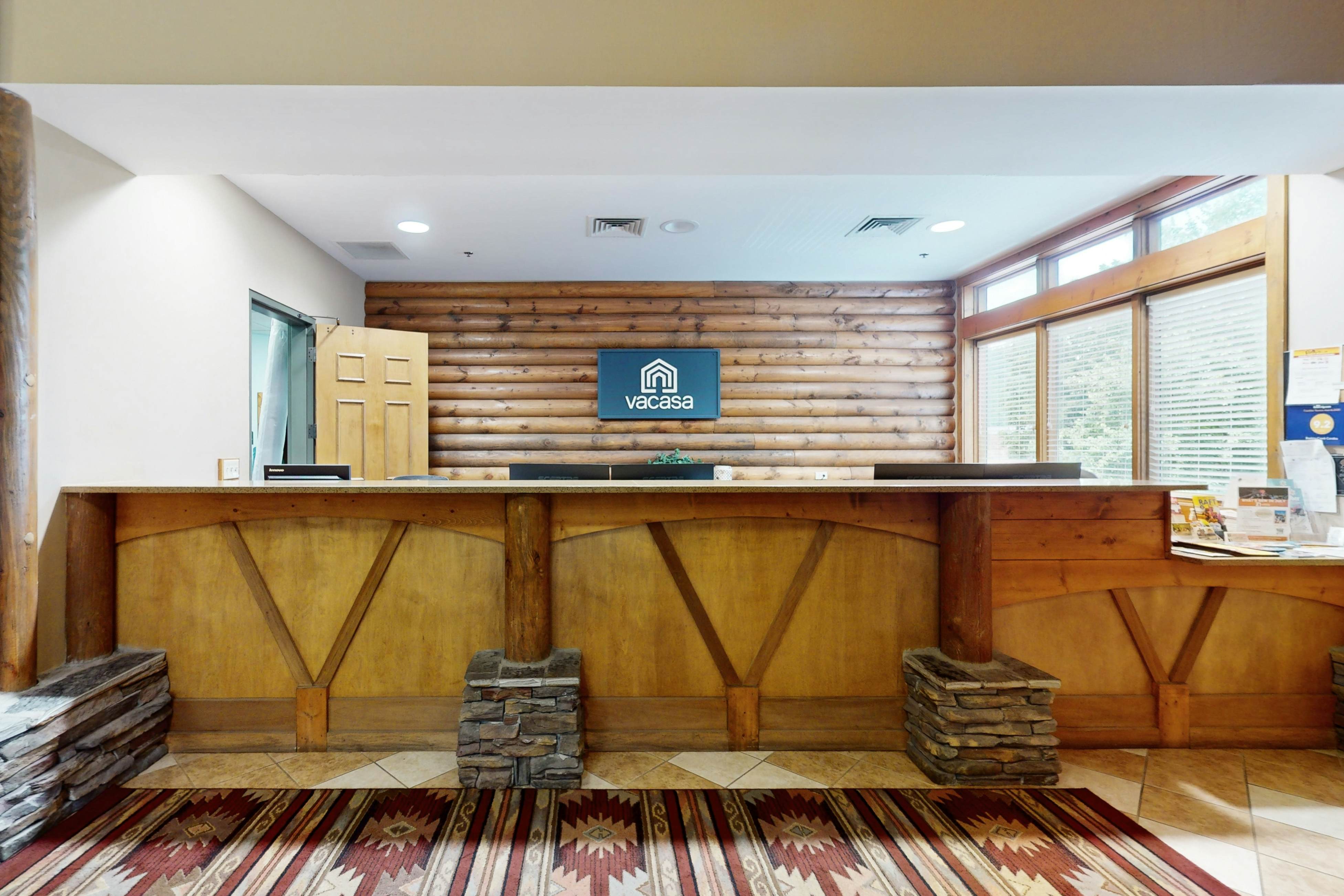 Homey Condo, Sleeps 6  W Balcony・Jetted Tub