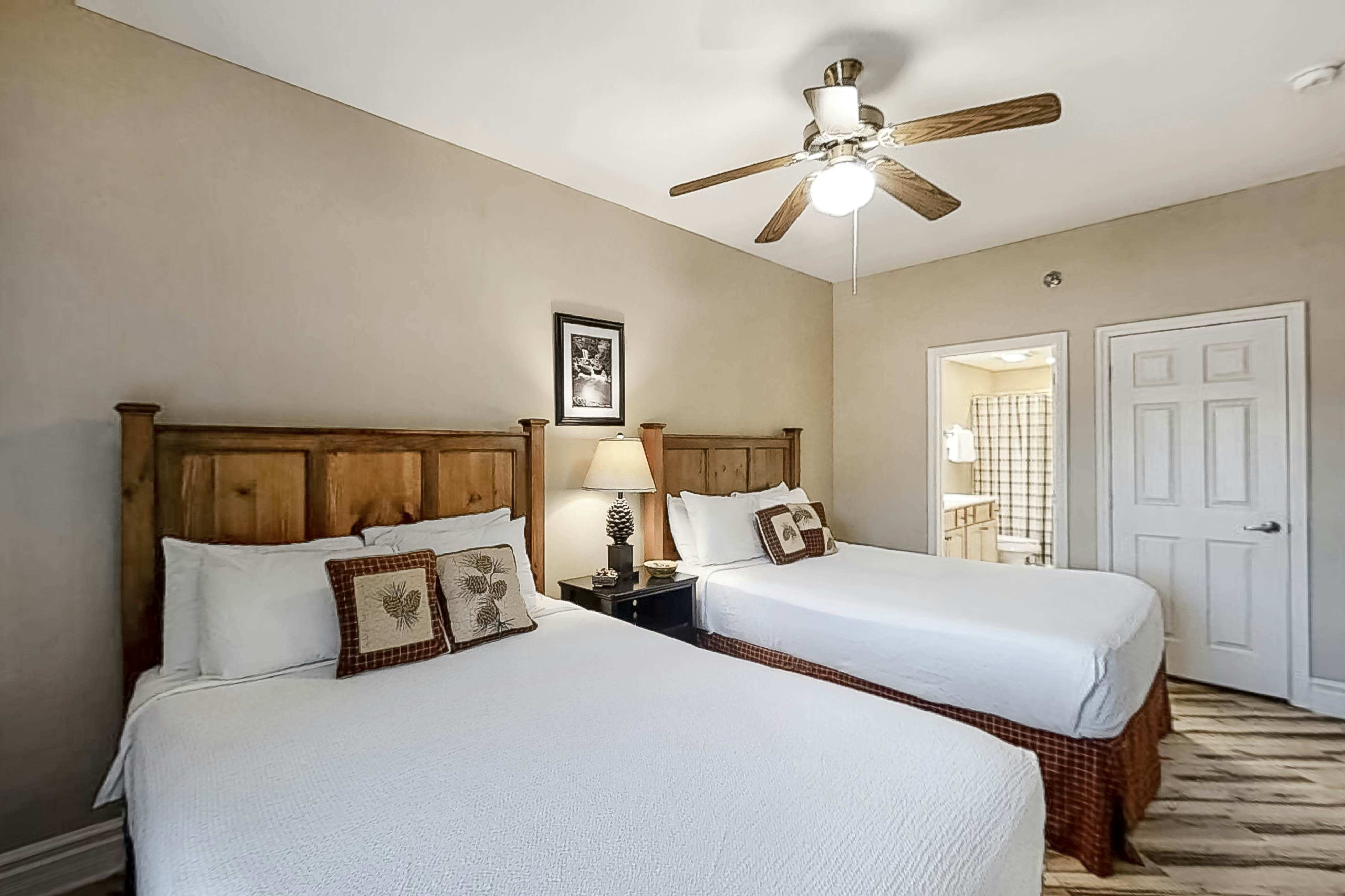 Welcoming Downtown Condo, Sleeps 6・Jetted tub・Gym