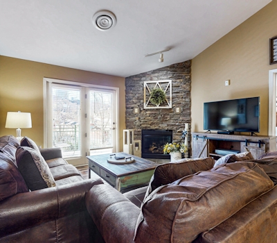 Enjoy Comfort, Sleeps 8 Condo・Jetted Tub・Fireplace