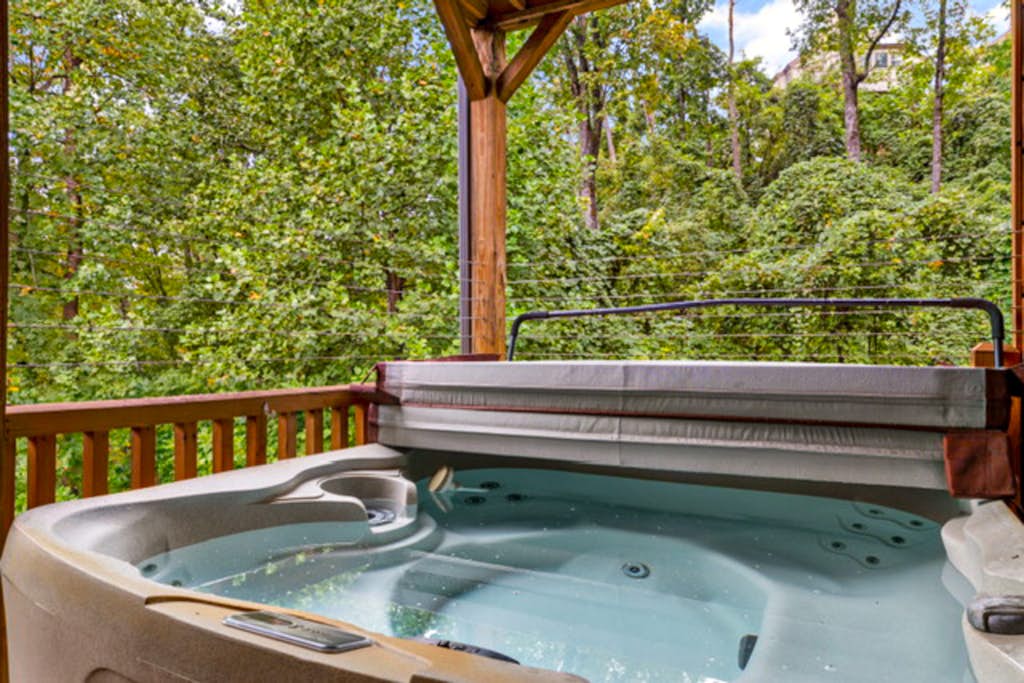 Spacious Cabin Near DT・Games・Hot Tub・Amazing Views