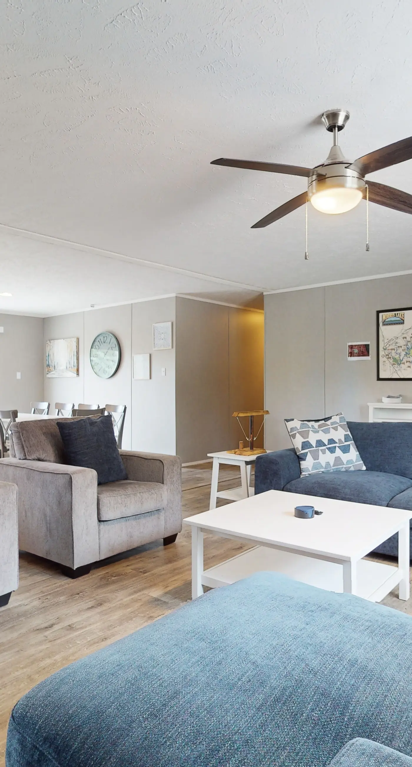 New Lake Home, Sleeps 14 , Private Dock, Deck, Grill