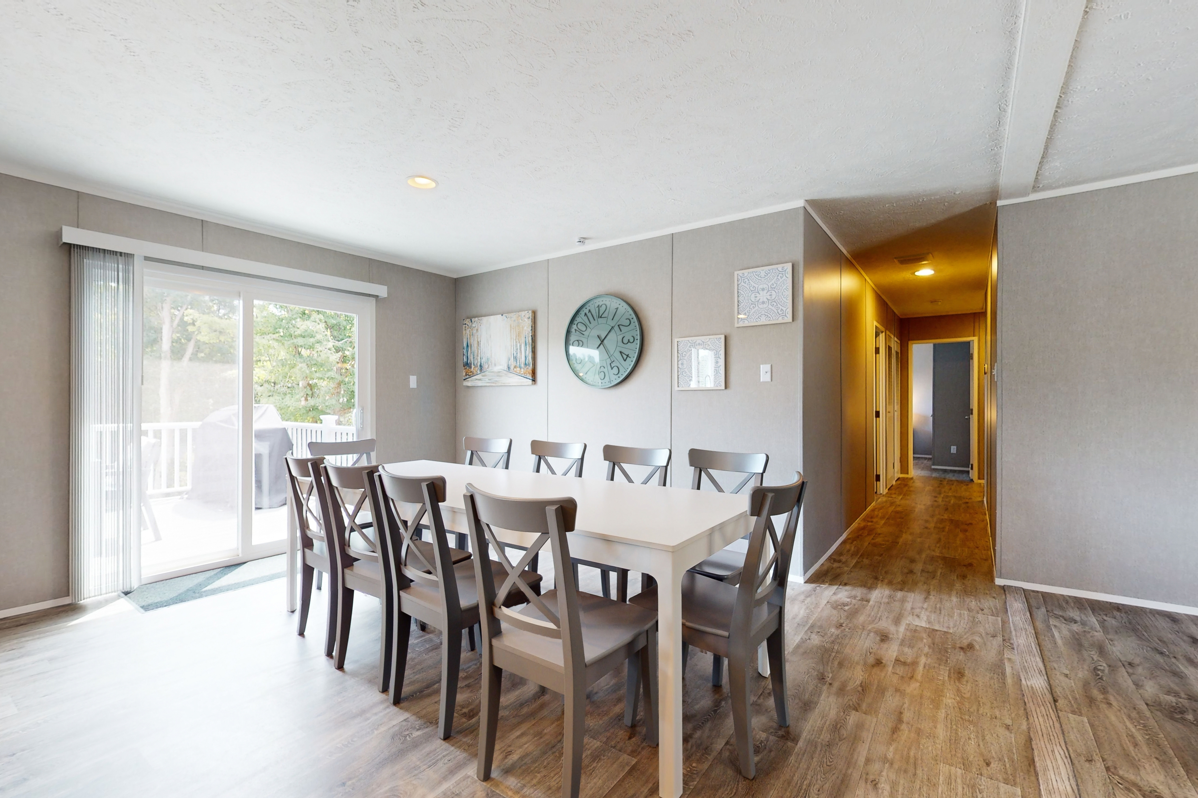 New Lake Home, Sleeps 14 ・Private Dock・Deck・Grill