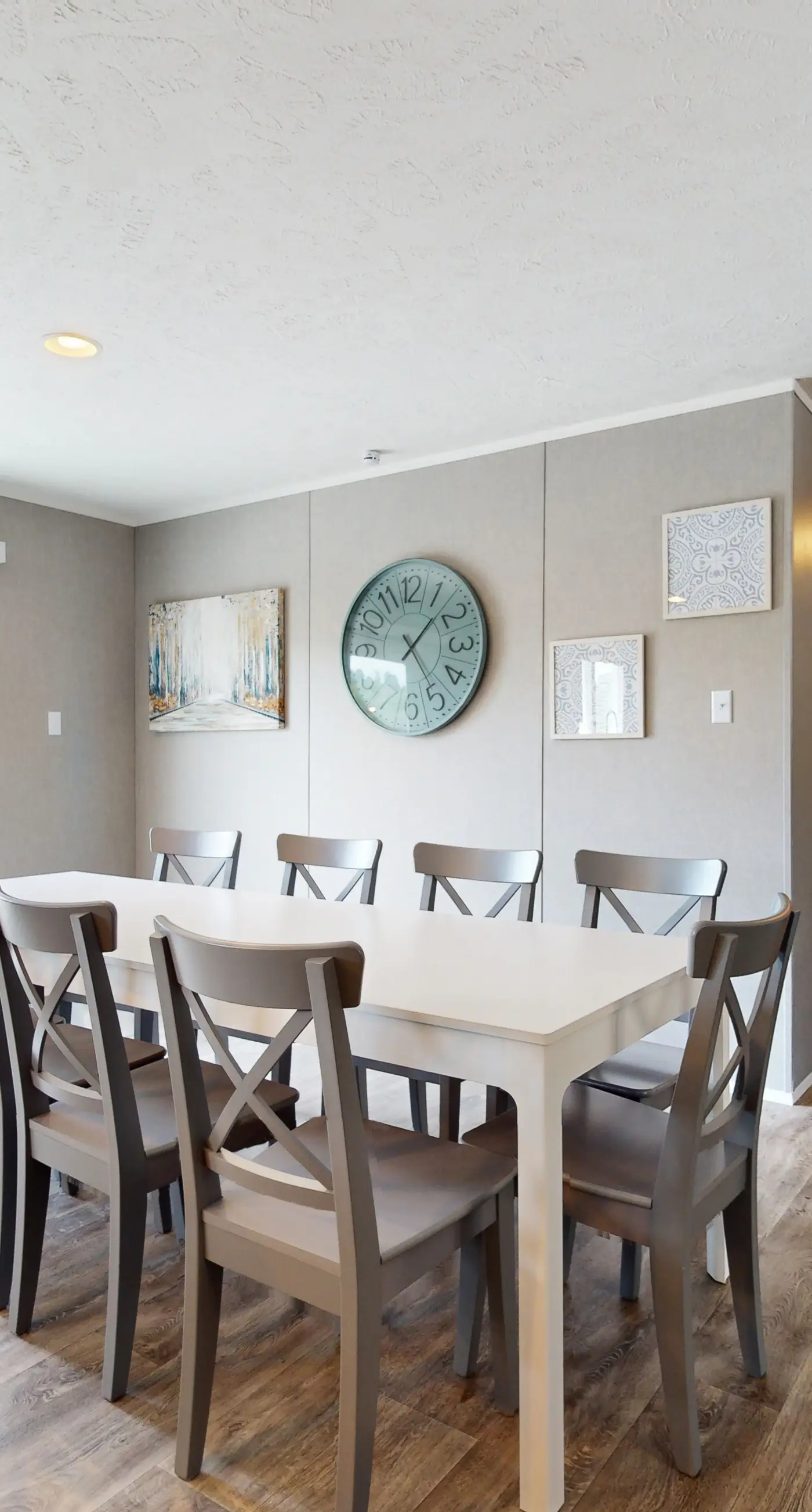 New Lake Home, Sleeps 14 , Private Dock, Deck, Grill