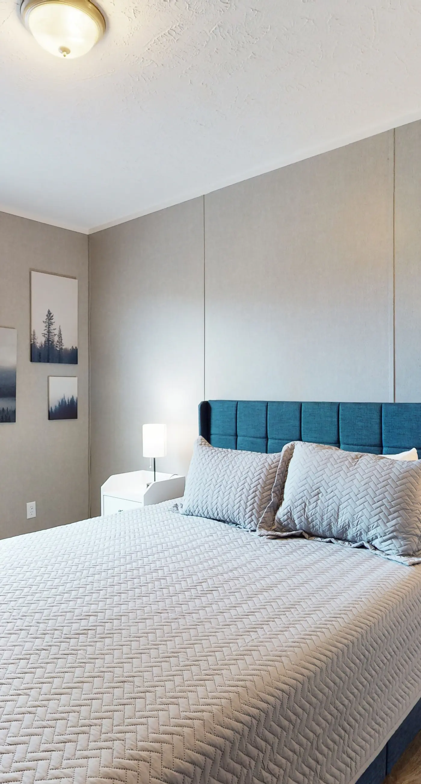 New Lake Home, Sleeps 14 , Private Dock, Deck, Grill