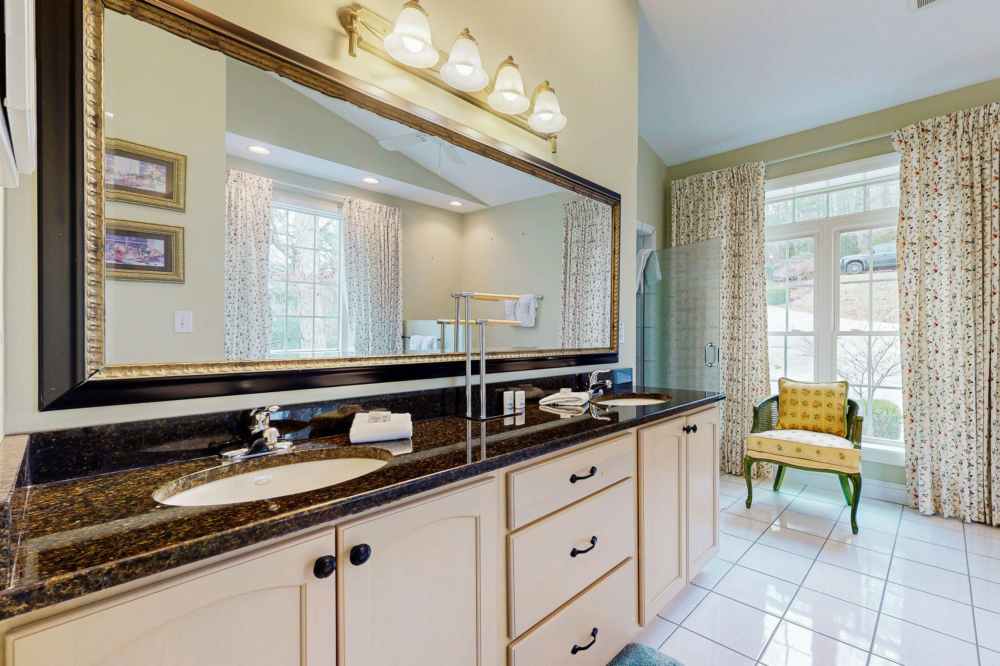 Lake Norris Luxe Home, Sleep 31・Dock W Slide・Games