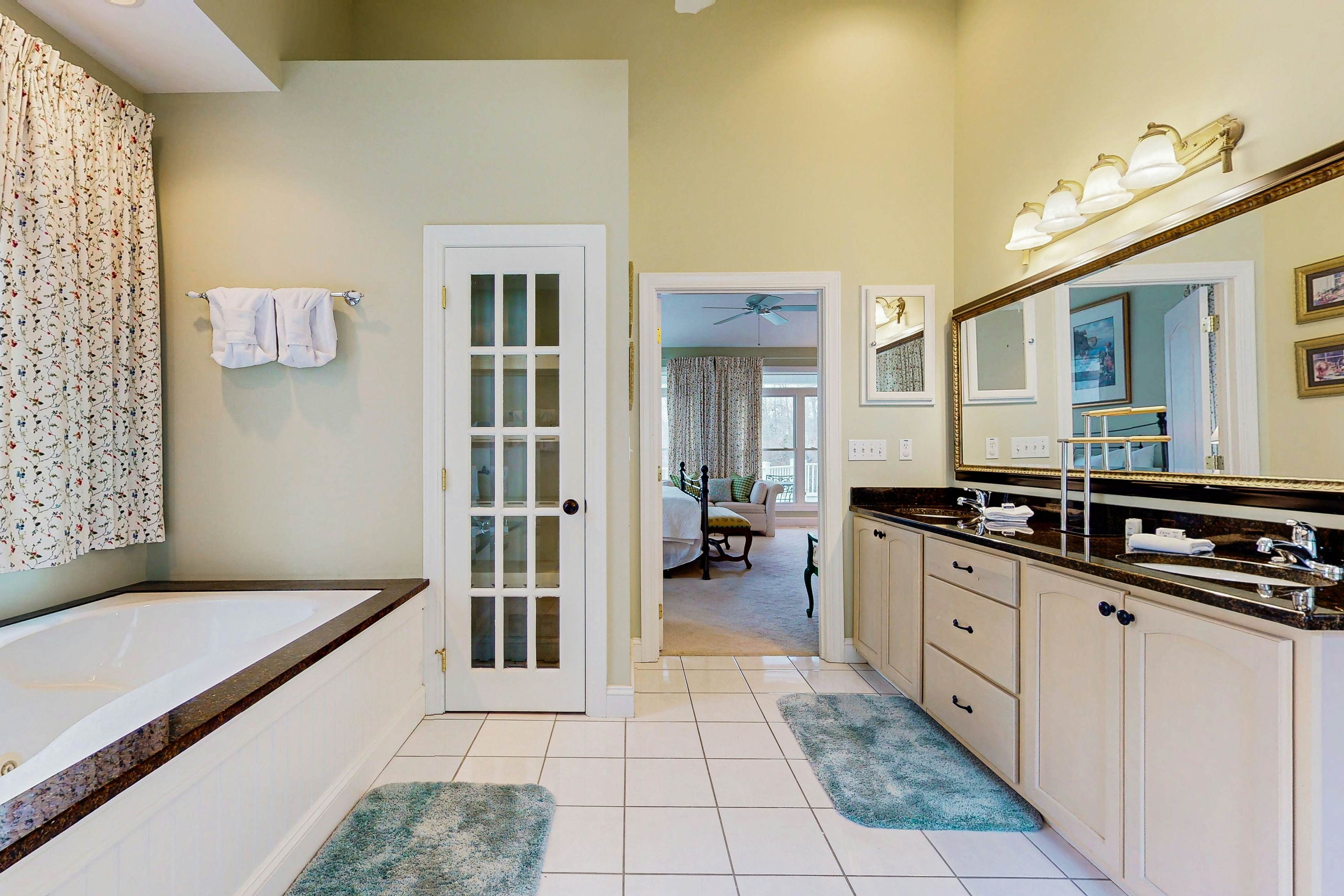 Lake Norris Luxe Home, Sleep 31・Dock W Slide・Games