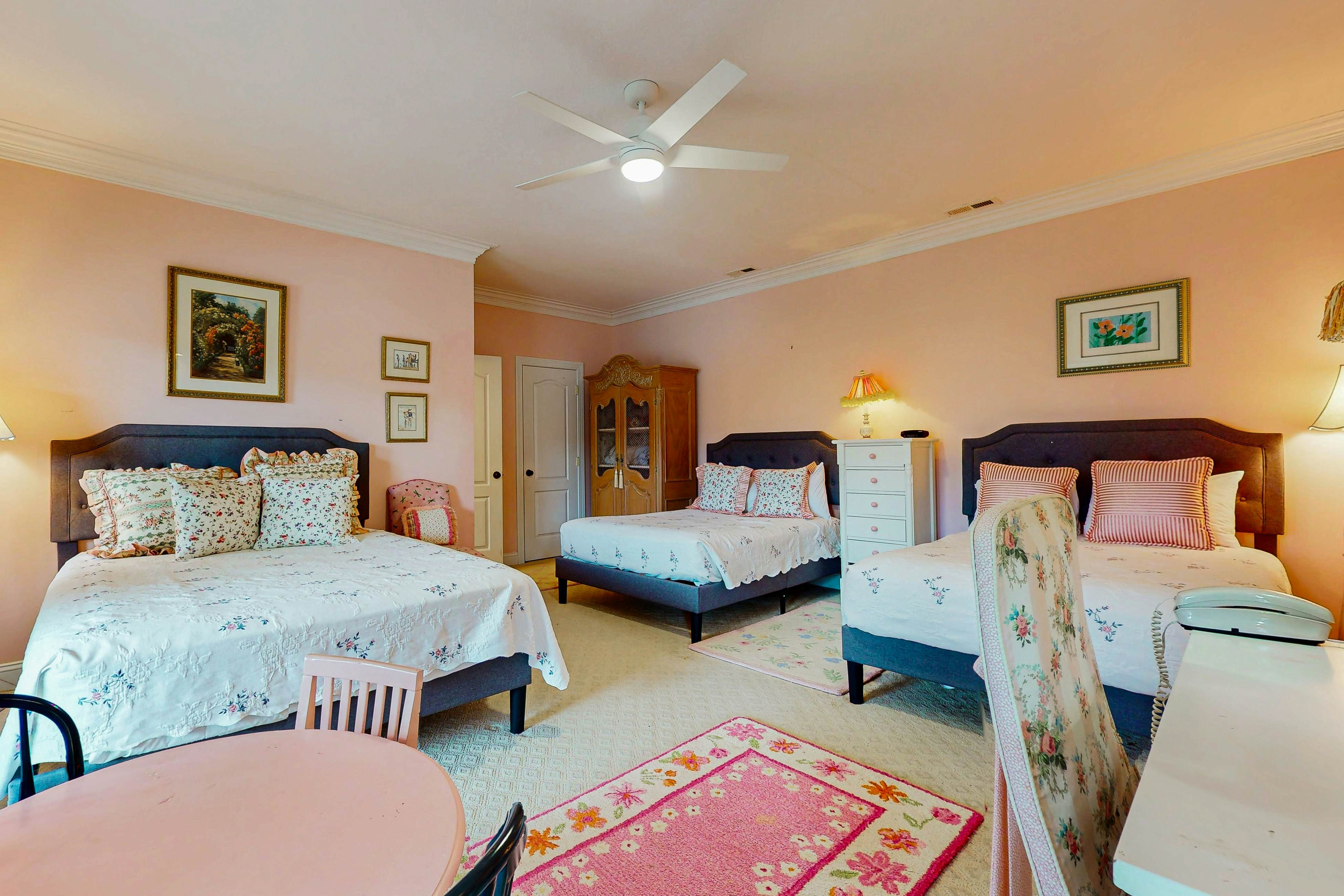 Lake Norris Luxe Home, Sleep 31・Dock W Slide・Games