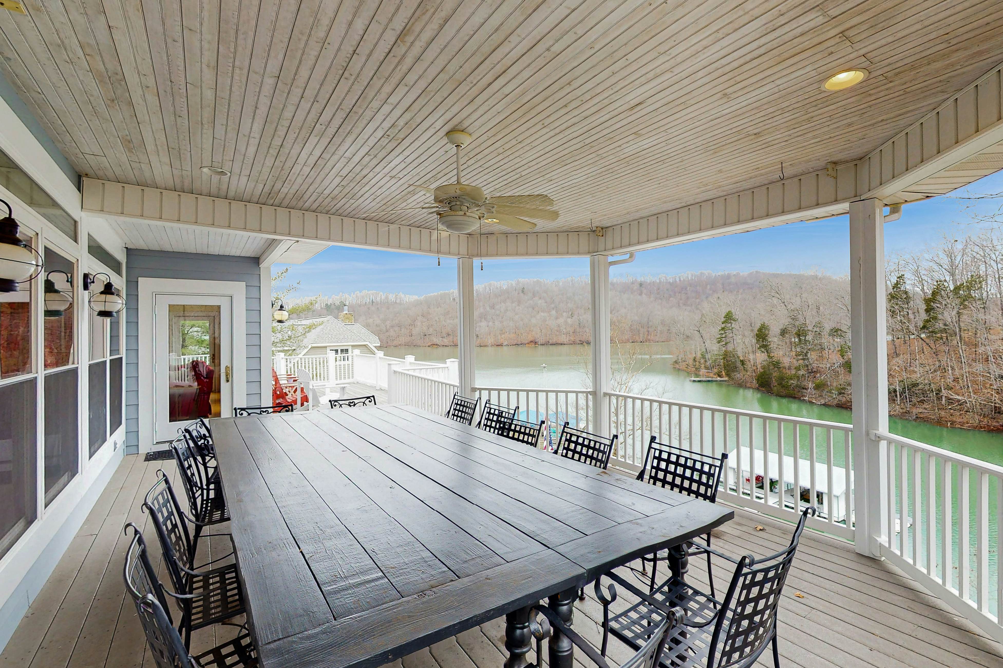 Lake Norris Luxe Home, Sleep 31・Dock W Slide・Games