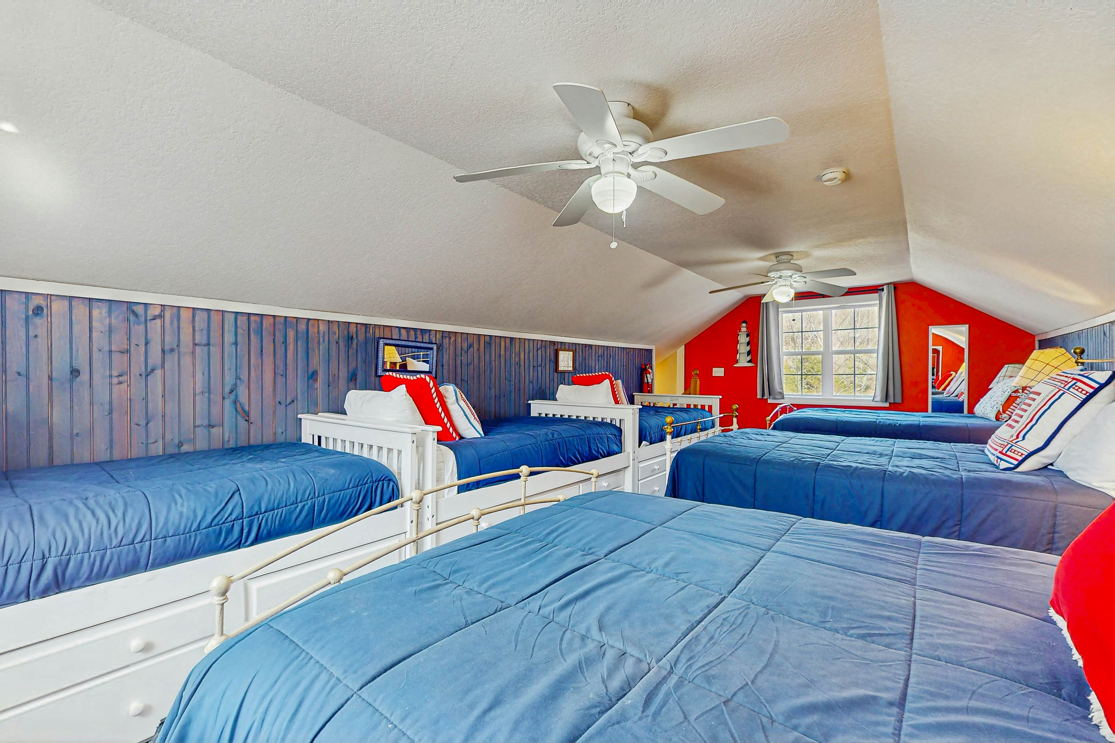 Lake Norris Luxe Home, Sleep 31・Dock W Slide・Games