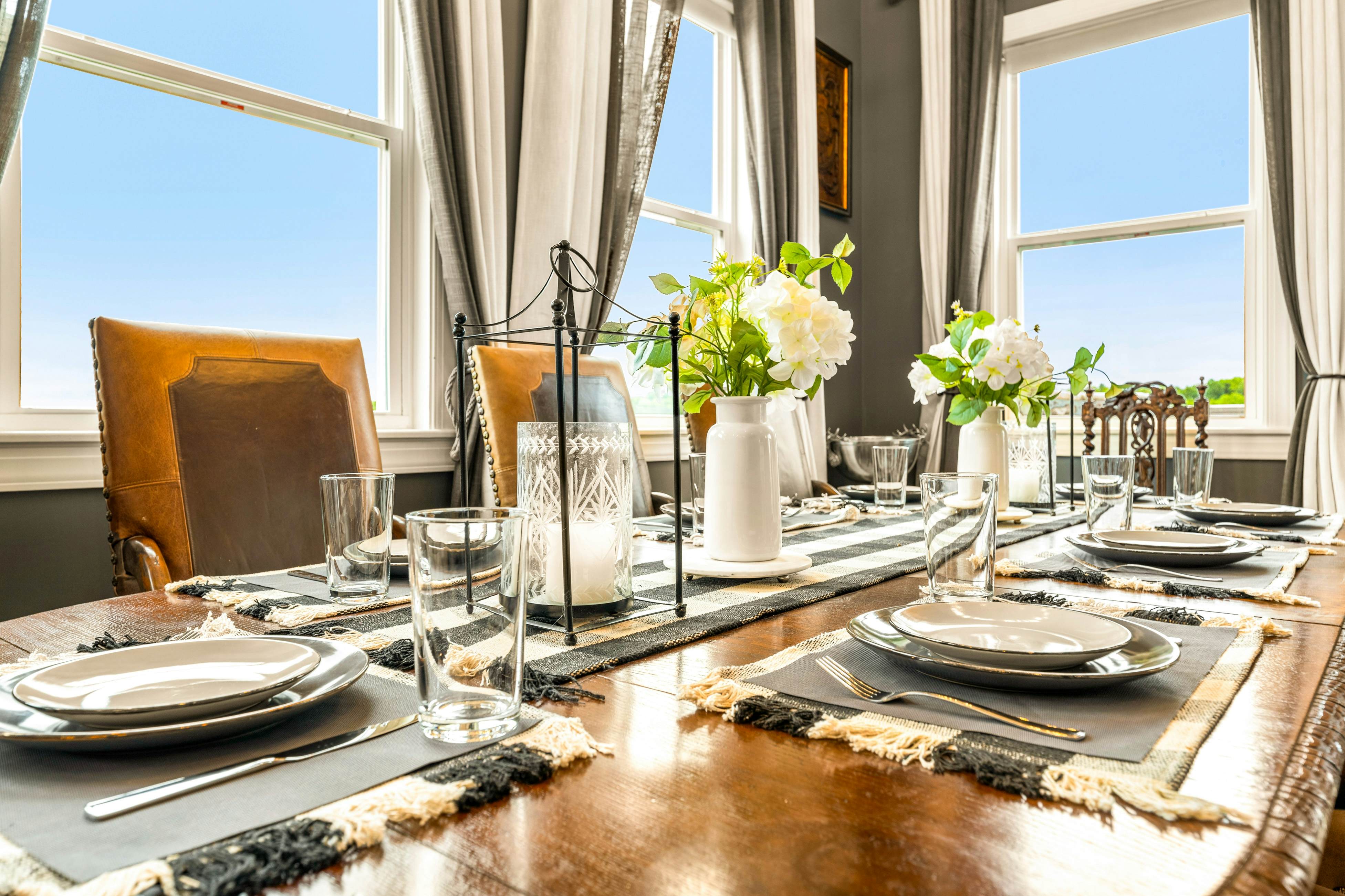 Near Dollywood, Sleeps 9・W Free Attraction Tickets