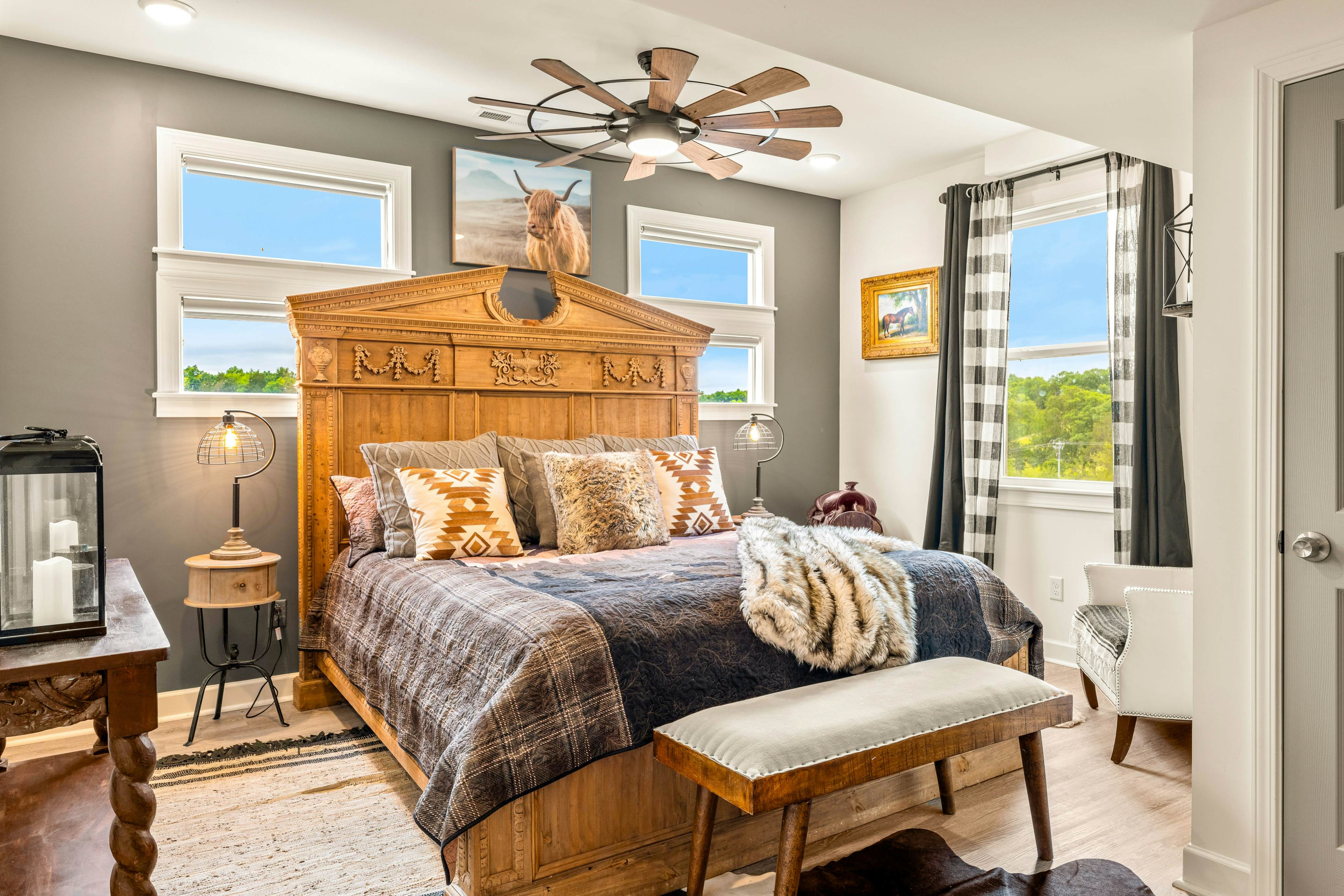 Near Dollywood, Sleeps 9・W Free Attraction Tickets