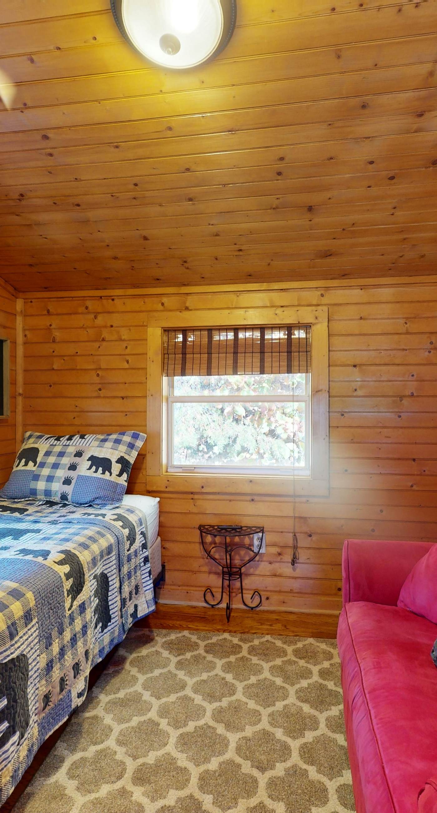 2 Cozy Home Retreat, Sleep 17・ Hot Tub・Views・Games