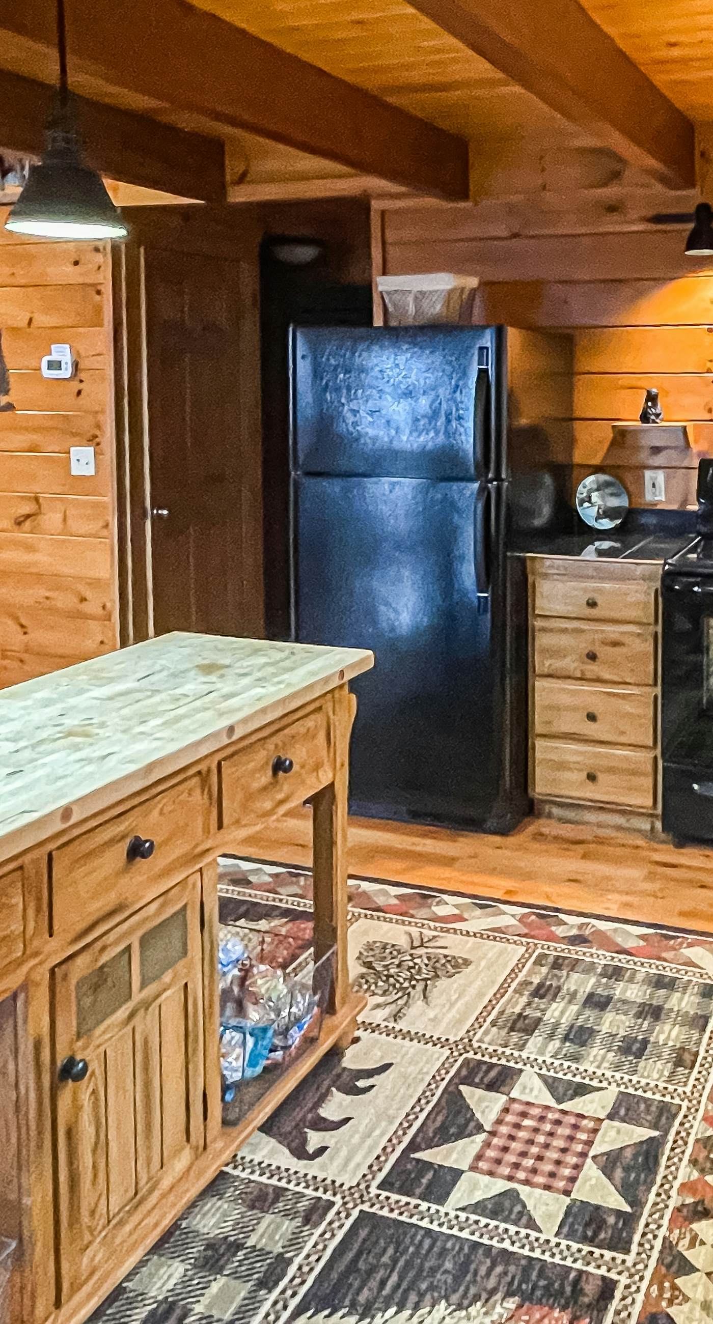 2 Cozy Home Retreat, Sleep 17・ Hot Tub・Views・Games