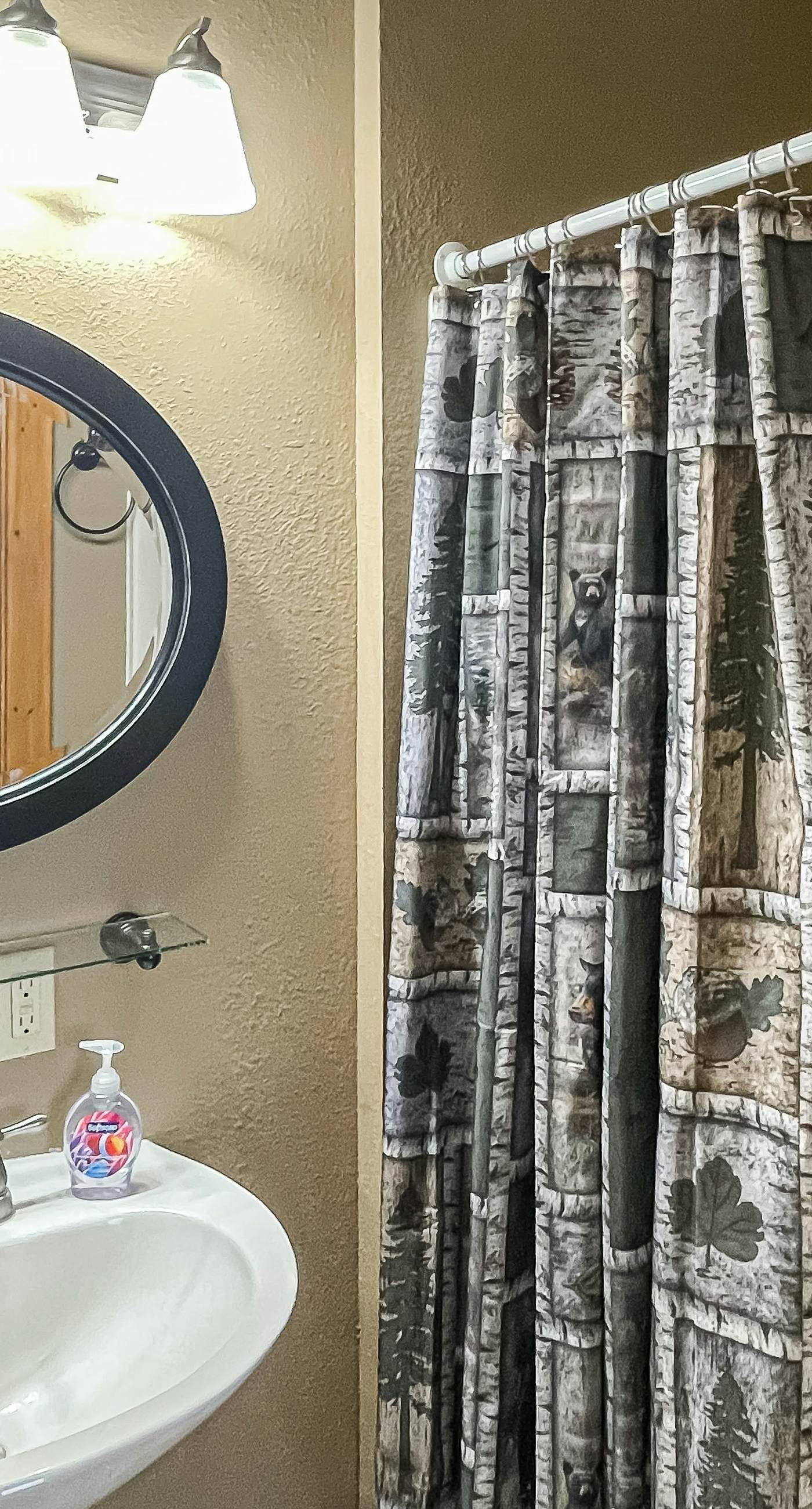 2 Cozy Home Retreat, Sleep 17・ Hot Tub・Views・Games