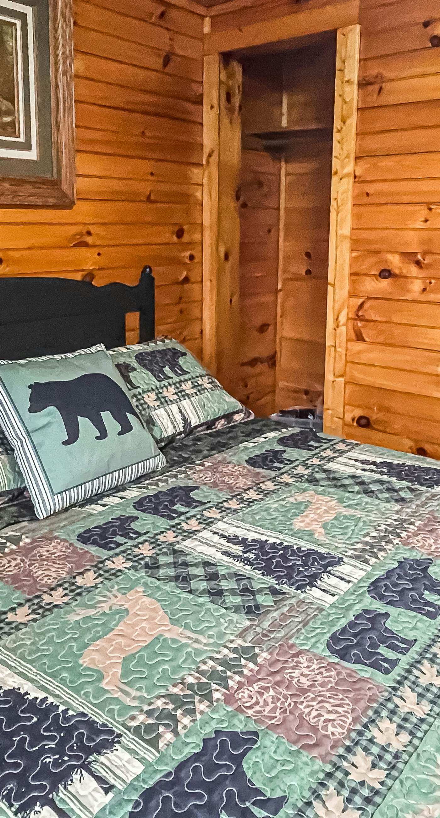 2 Cozy Home Retreat, Sleep 17・ Hot Tub・Views・Games