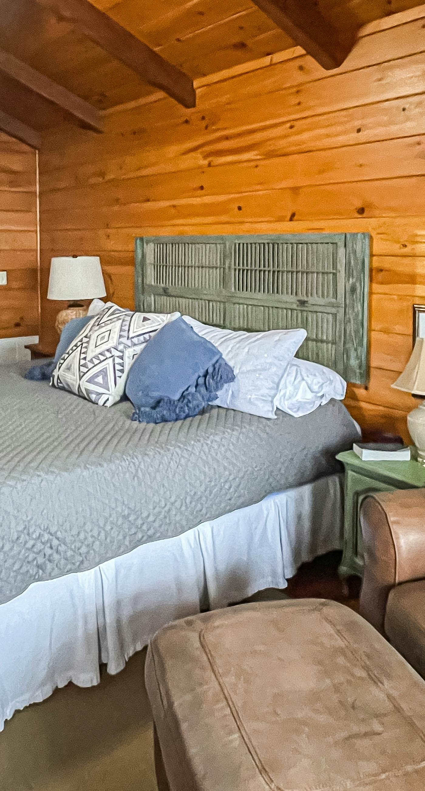 2 Cozy Home Retreat, Sleep 17・ Hot Tub・Views・Games