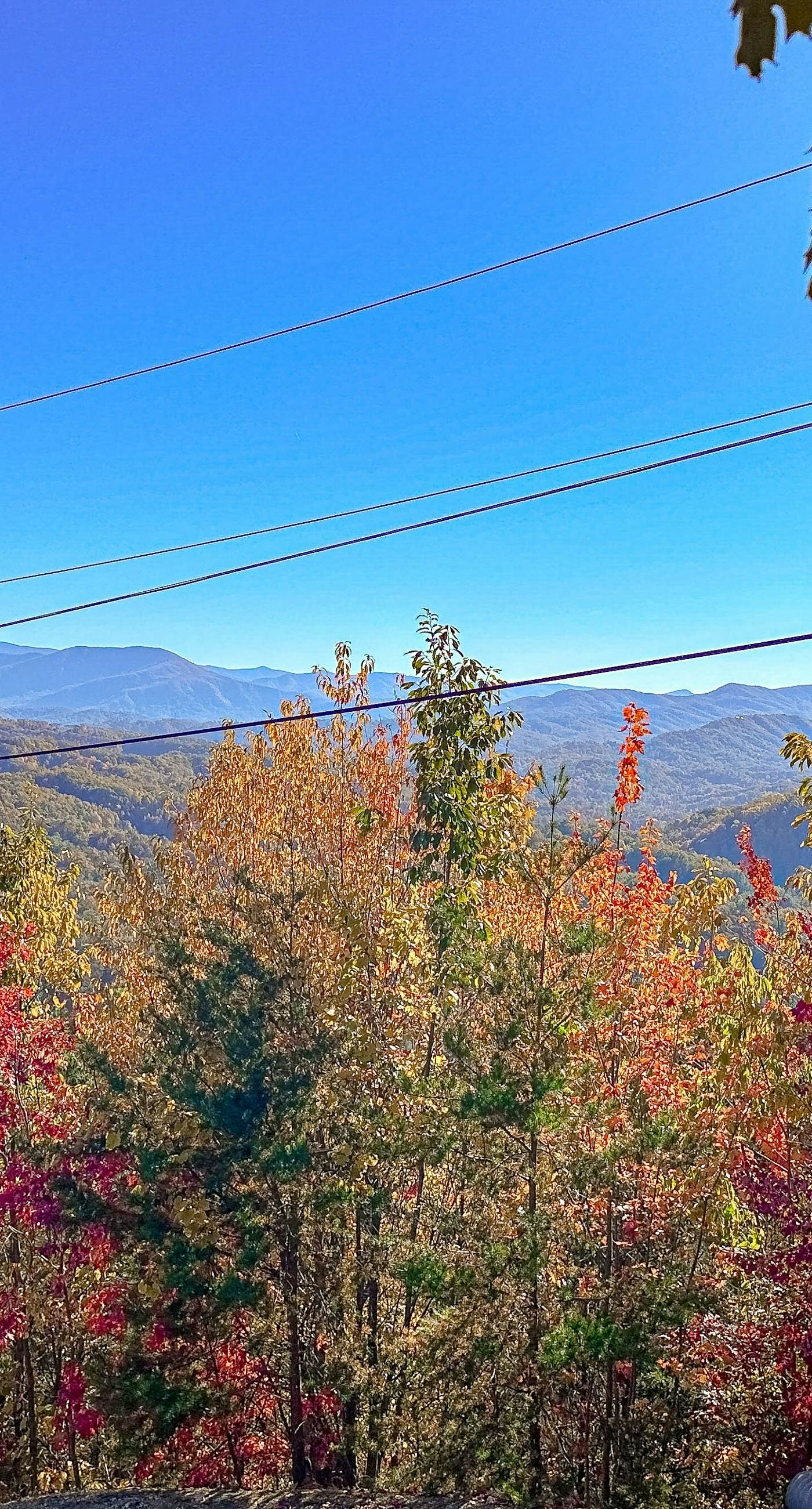 2 Cozy Home Retreat, Sleep 17・ Hot Tub・Views・Games
